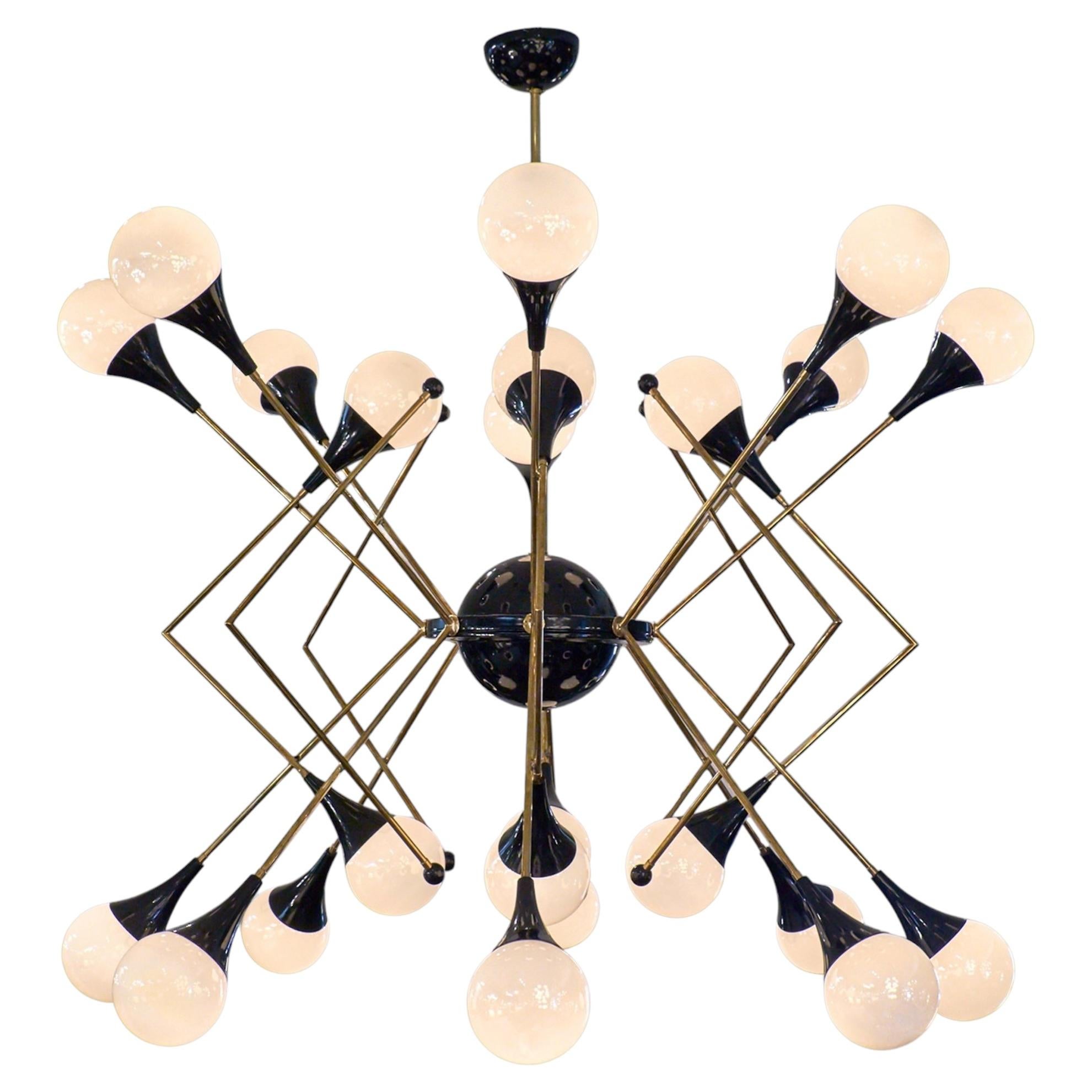 Lustre en verre de Murano et laiton dans le style de Stilnovo