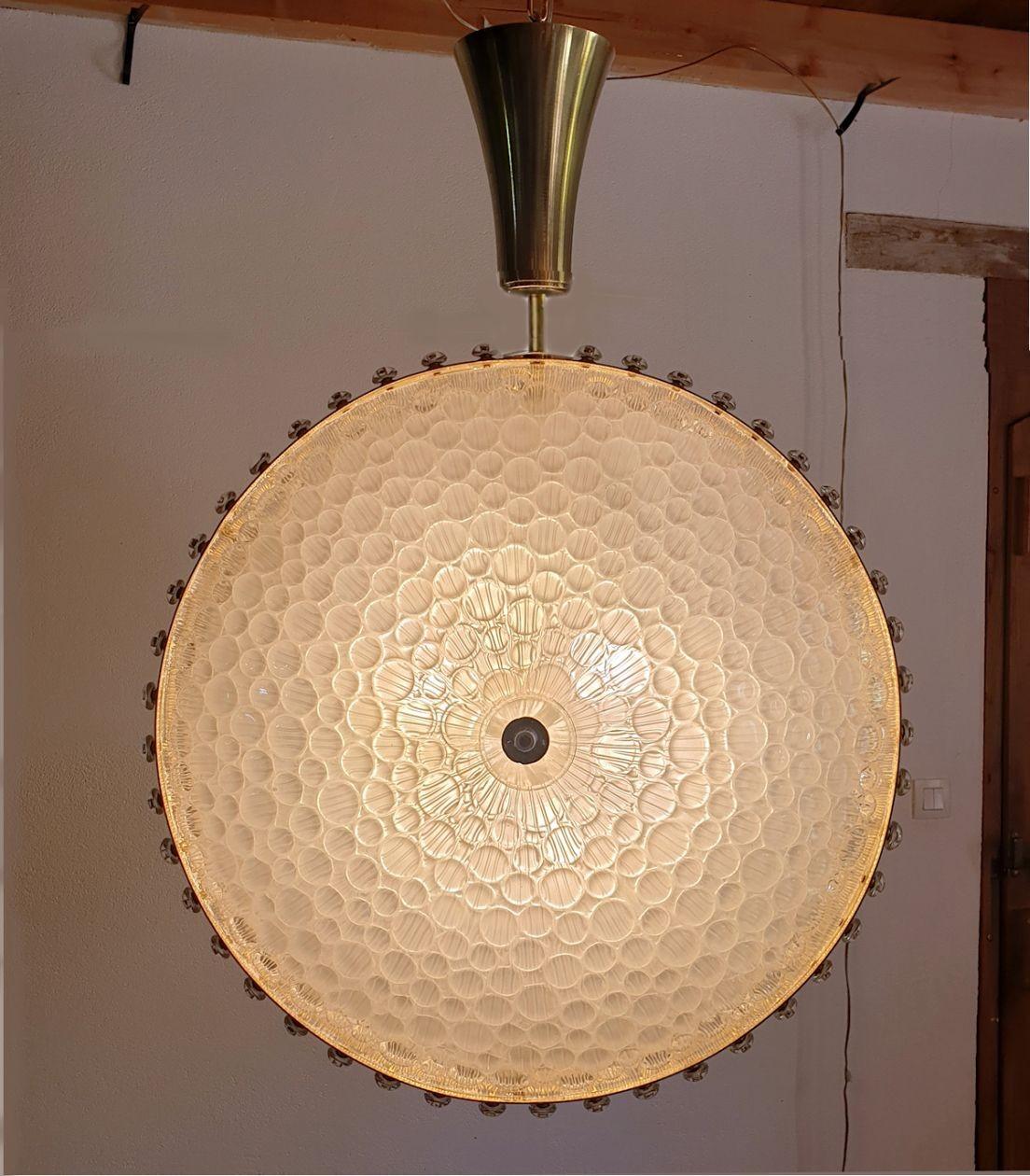 Murano Glass and Brass Chandelier, Italy In Excellent Condition For Sale In Dallas, TX