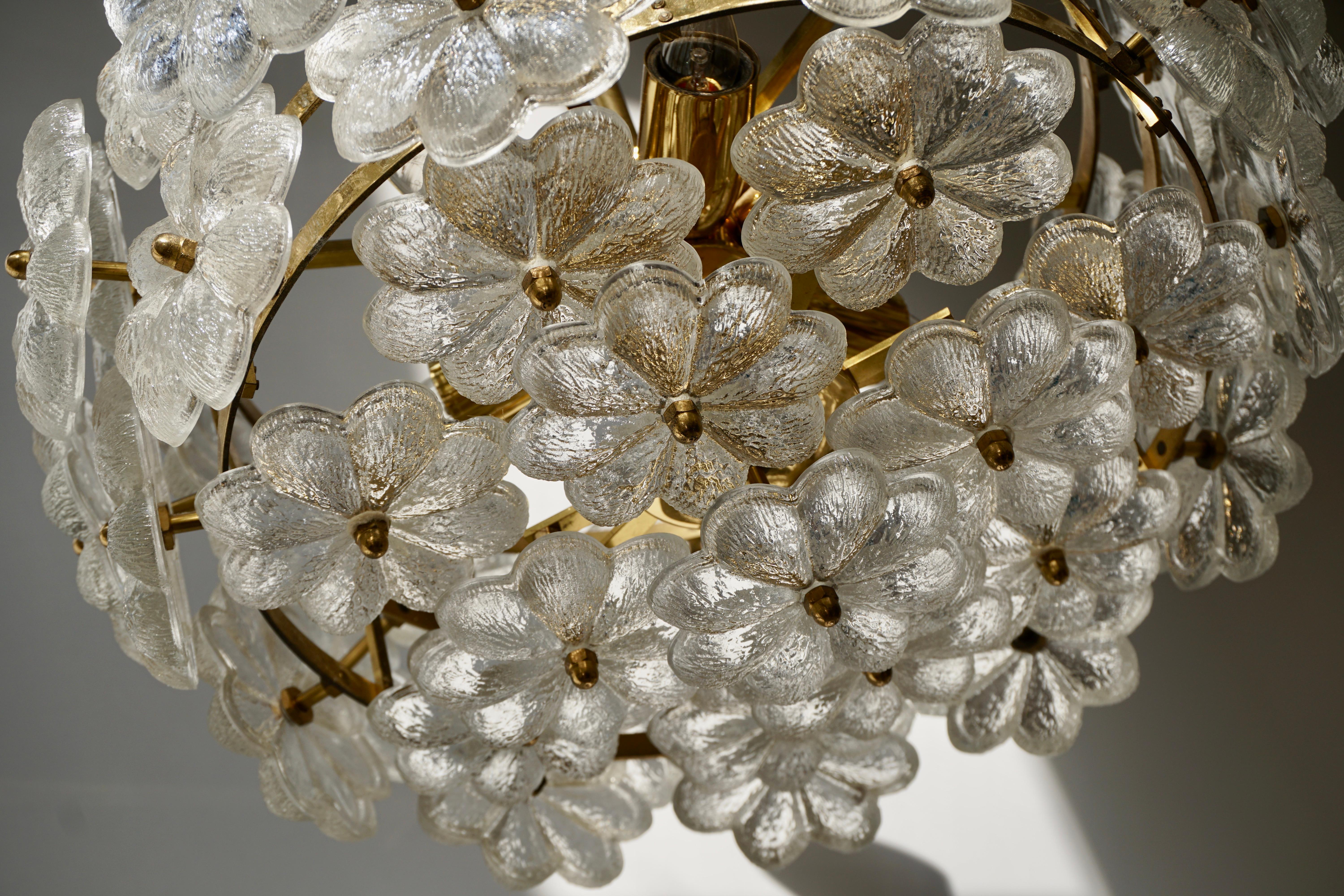 Murano Glass and Brass Flower Chandelier 4
