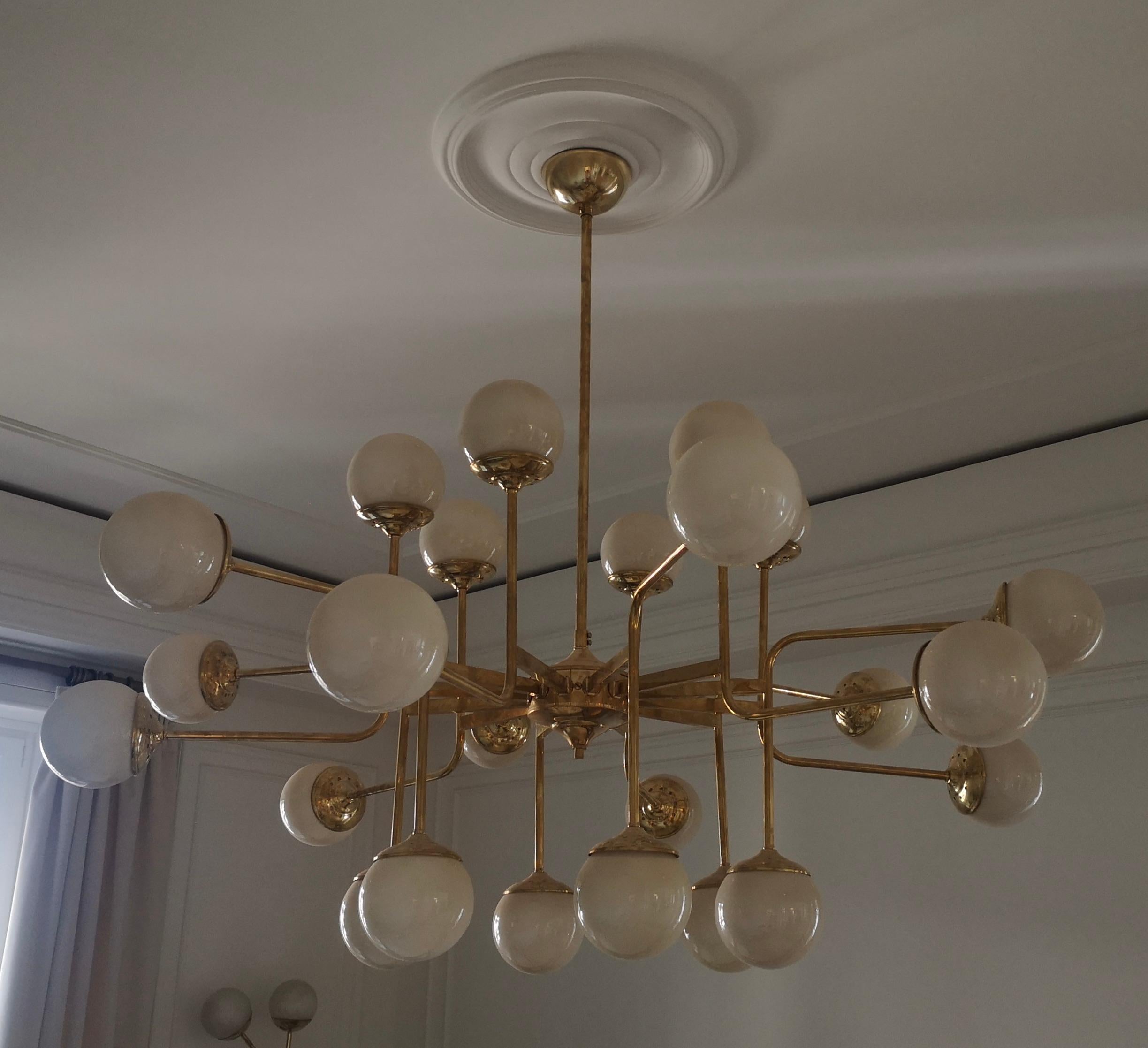 Mid-Century Modern Murano Glass and Brass Mid-Century Chandelier, 2020 For Sale