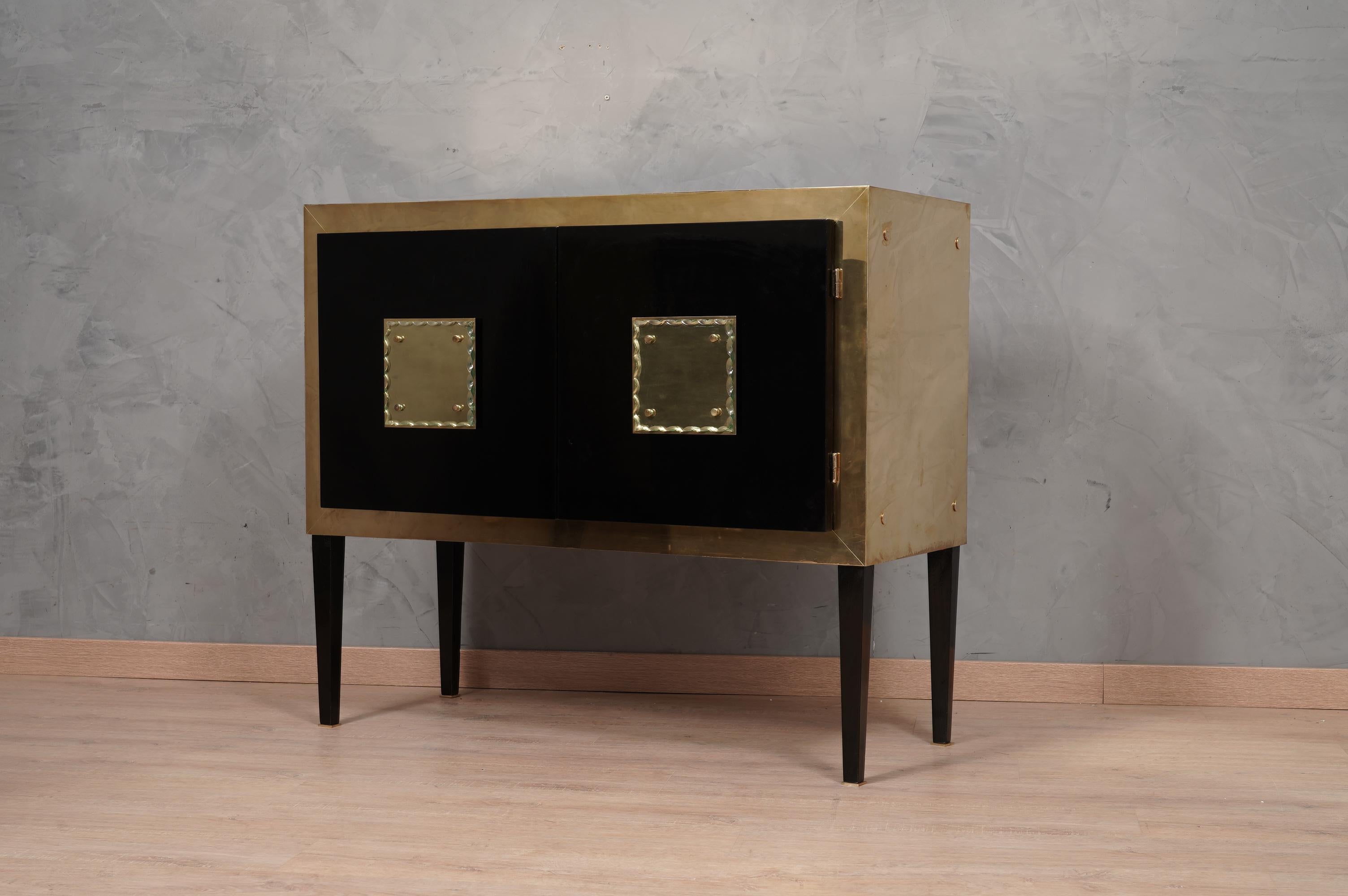 Murano Glass and Brass Mid-Century Sideboard, 1980 en vente 3