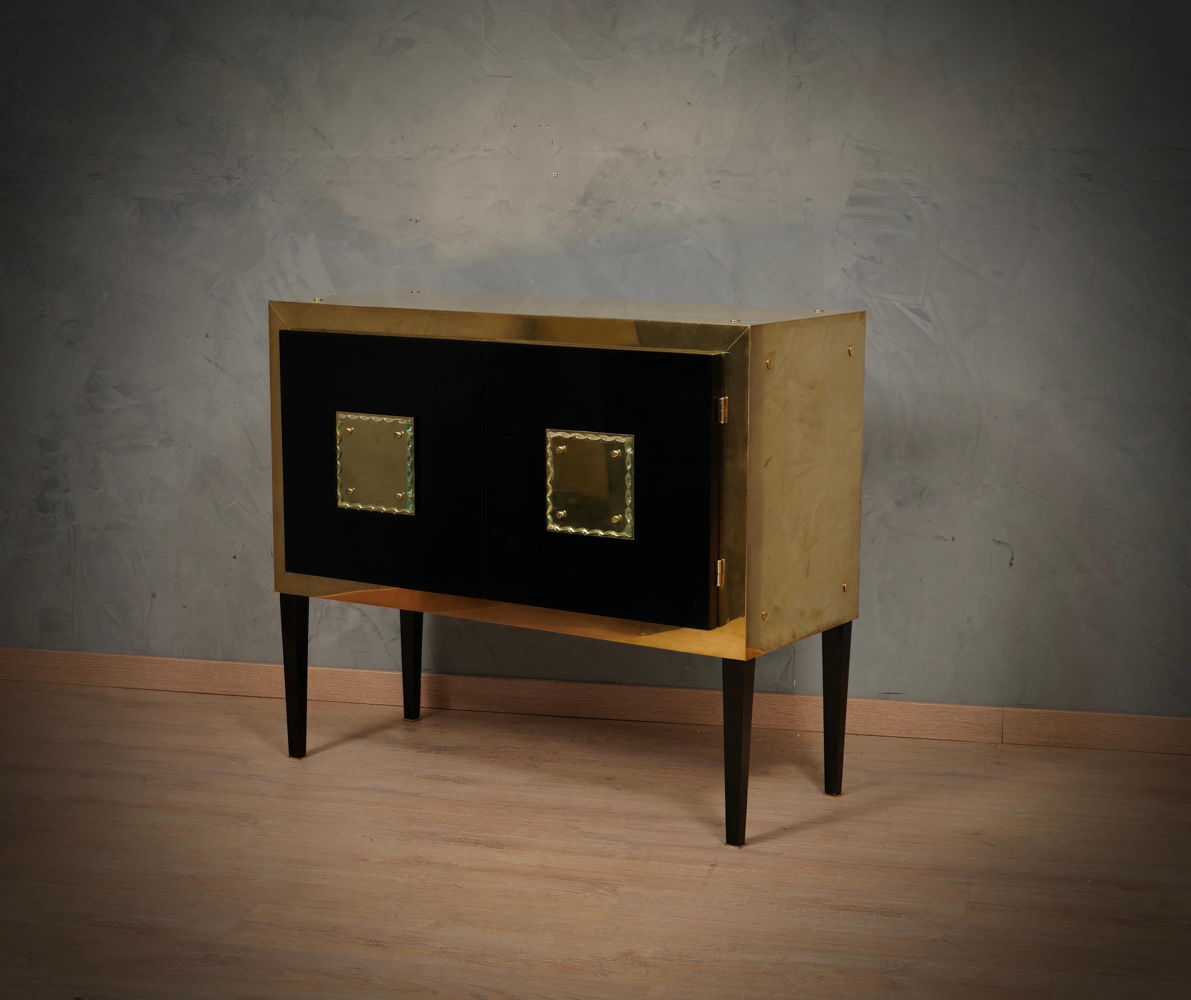 Crédence / bar / buffet mi-siècle en verre de Murano et laiton, 1980 3