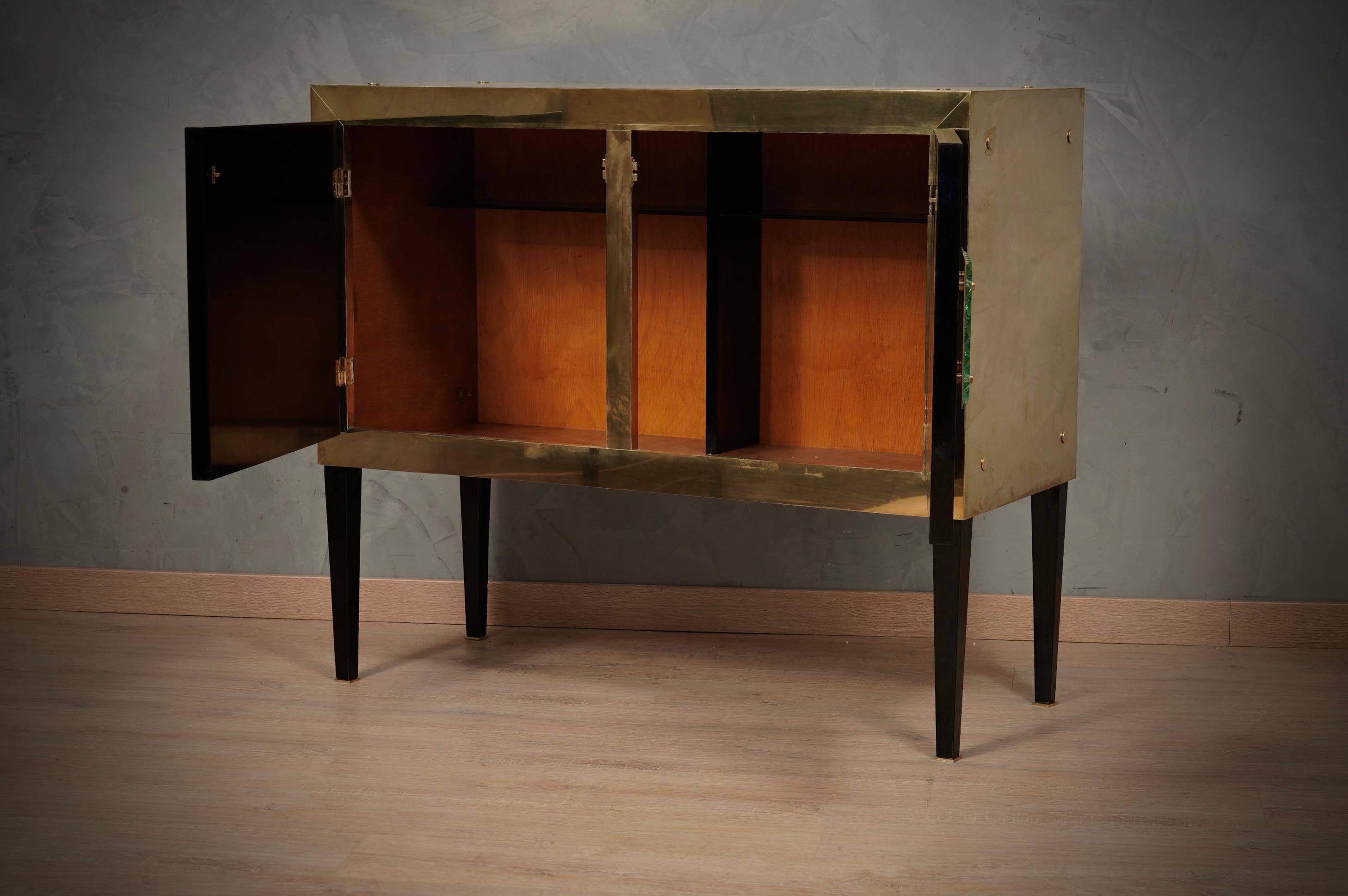 Fin du 20e siècle Crédence / bar / buffet mi-siècle en verre de Murano et laiton, 1980