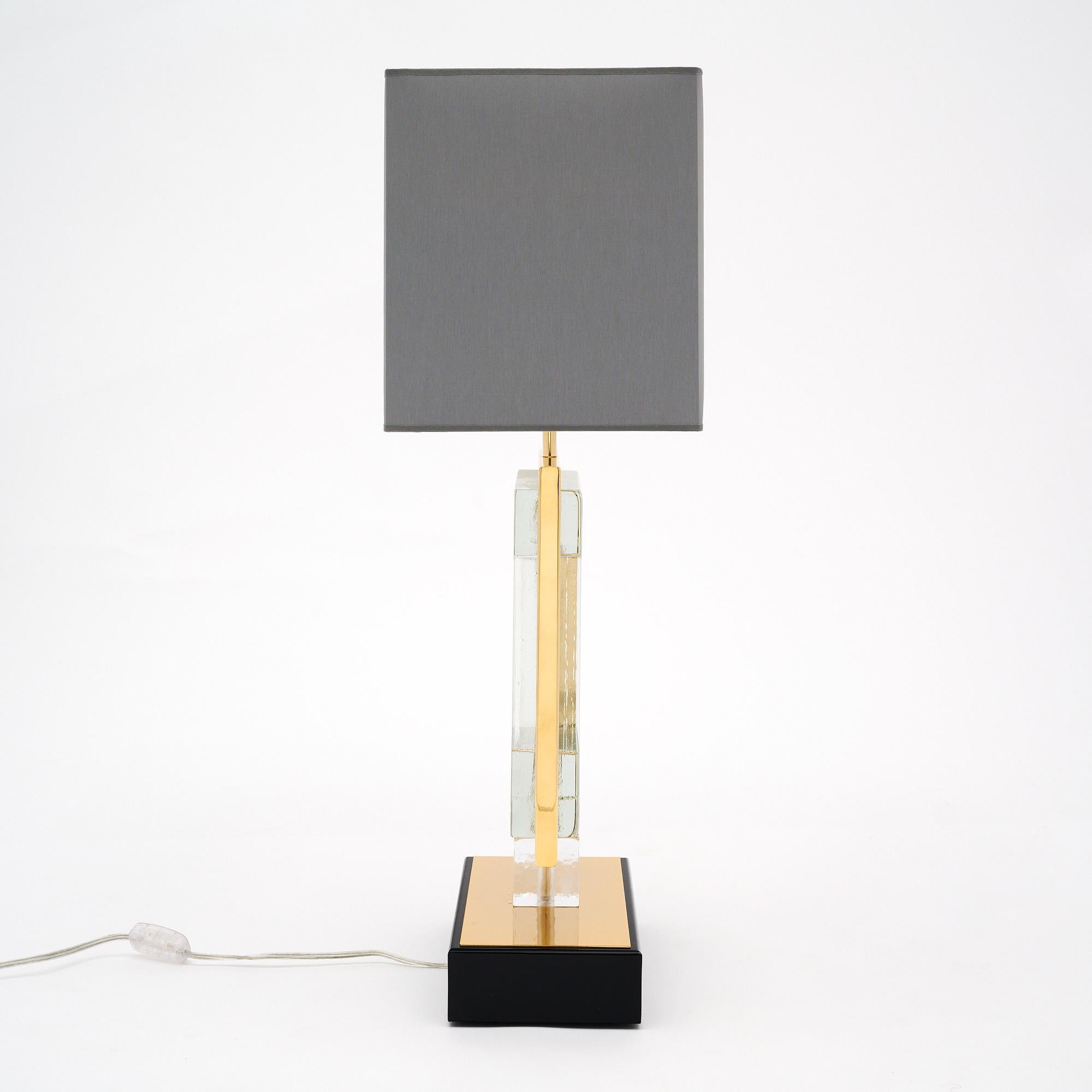 Ottone Lampade moderniste in vetro e ottone di Murano in vendita