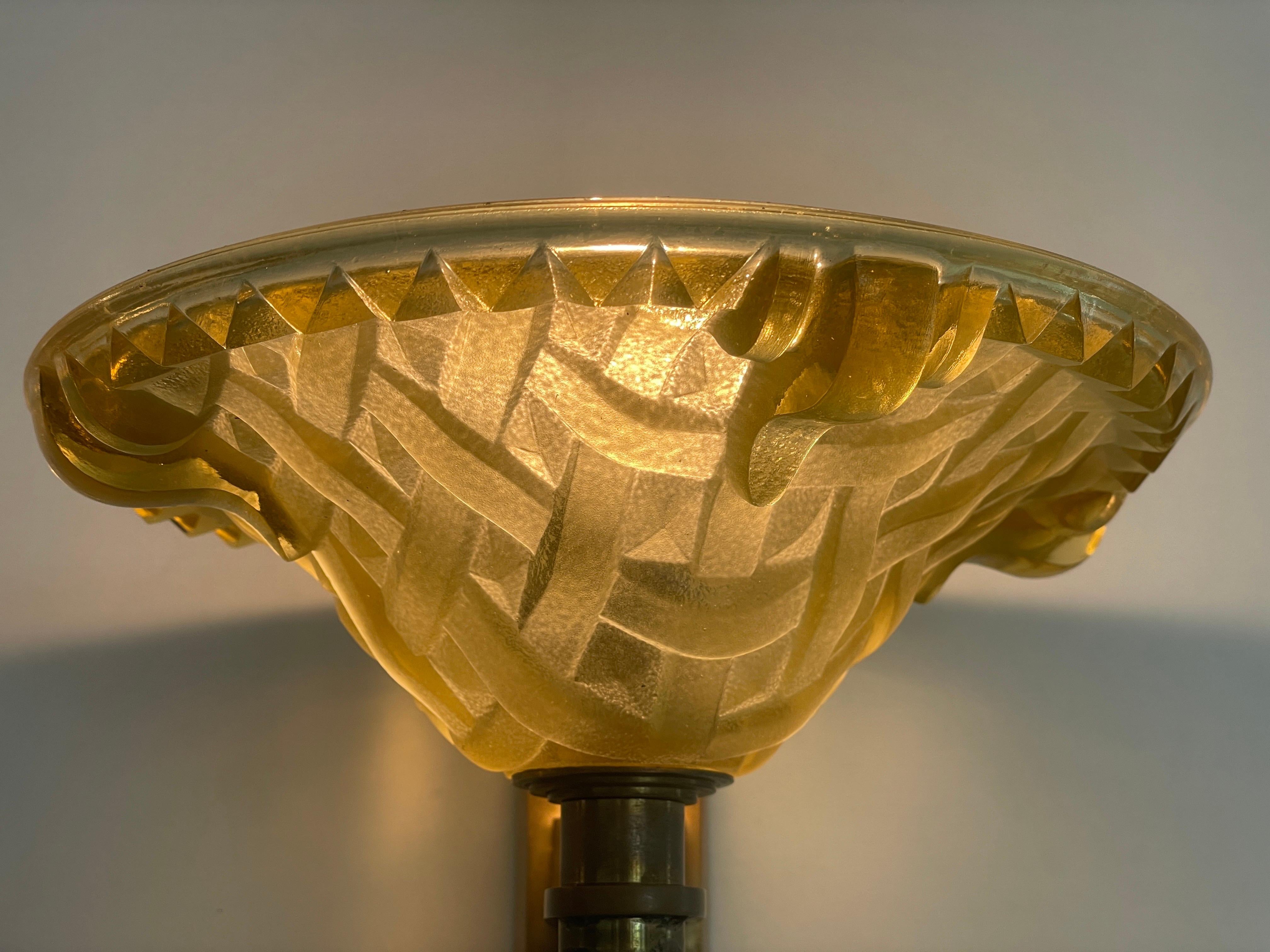 Pareja de candelabros de cristal de Murano y latón, años 50, Italia en venta 9