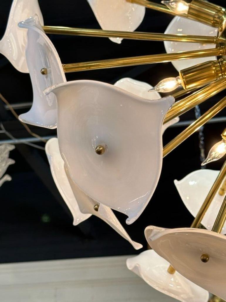 Contemporary Murano Glass and Brass Sputnik Chandelier For Sale