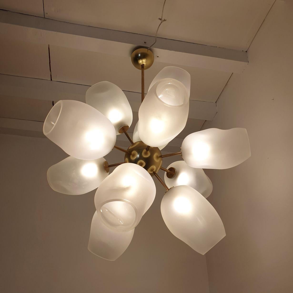 Late 20th Century Murano glass and brass Sputnik chandelier, Italy For Sale