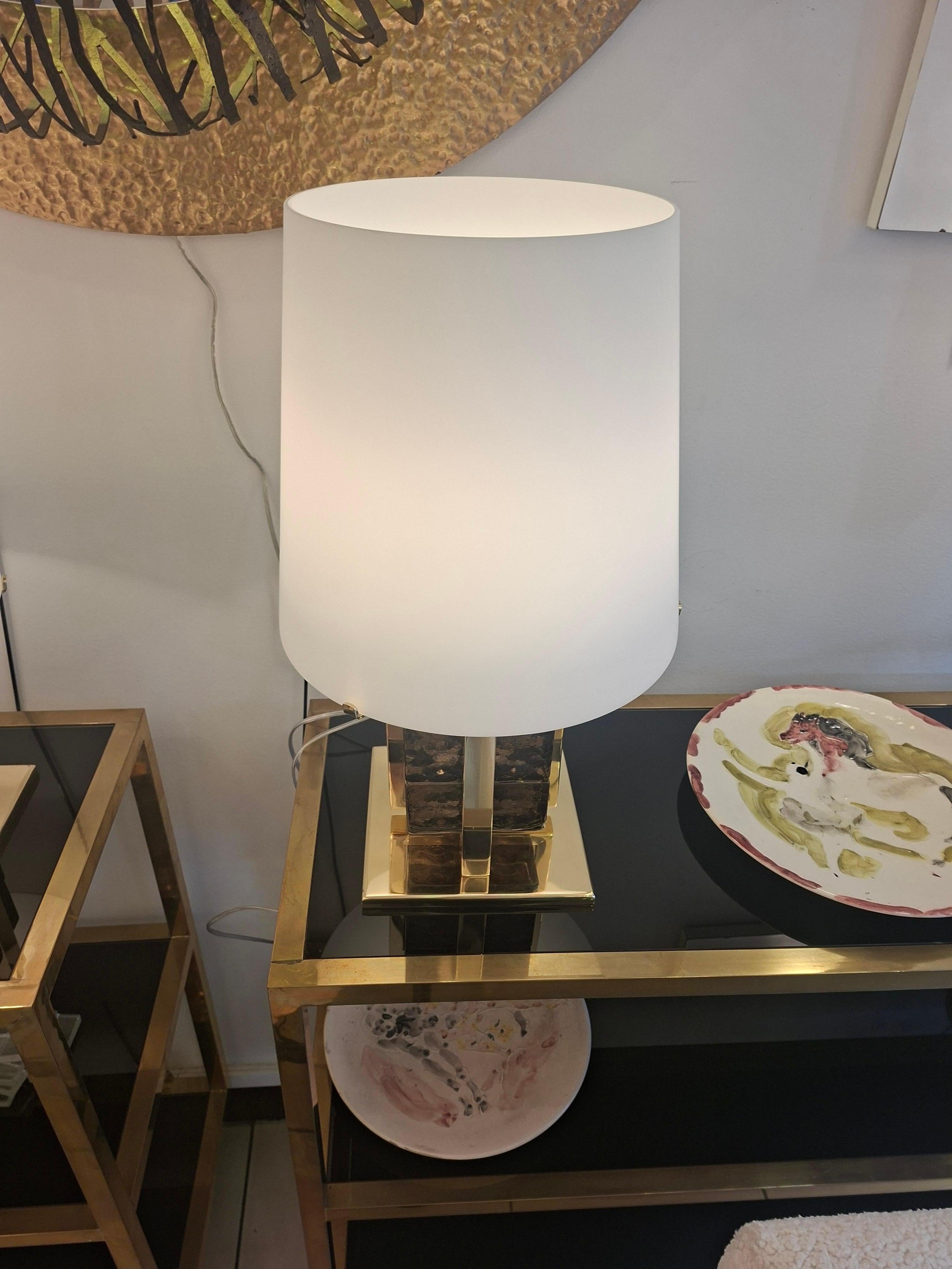 Lámpara de mesa de cristal de Murano y latón Latón en venta