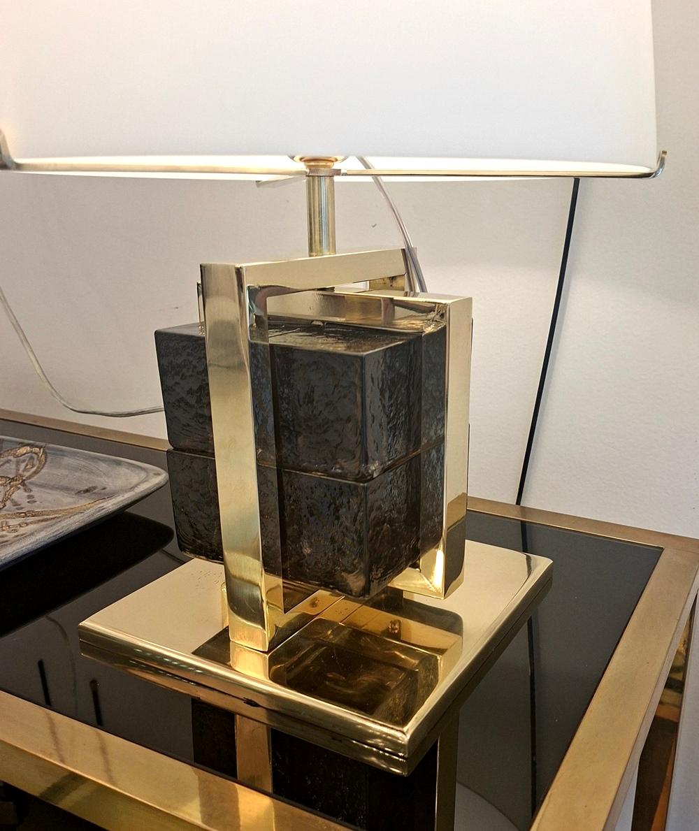 Lámpara de mesa de cristal de Murano y latón en venta 3