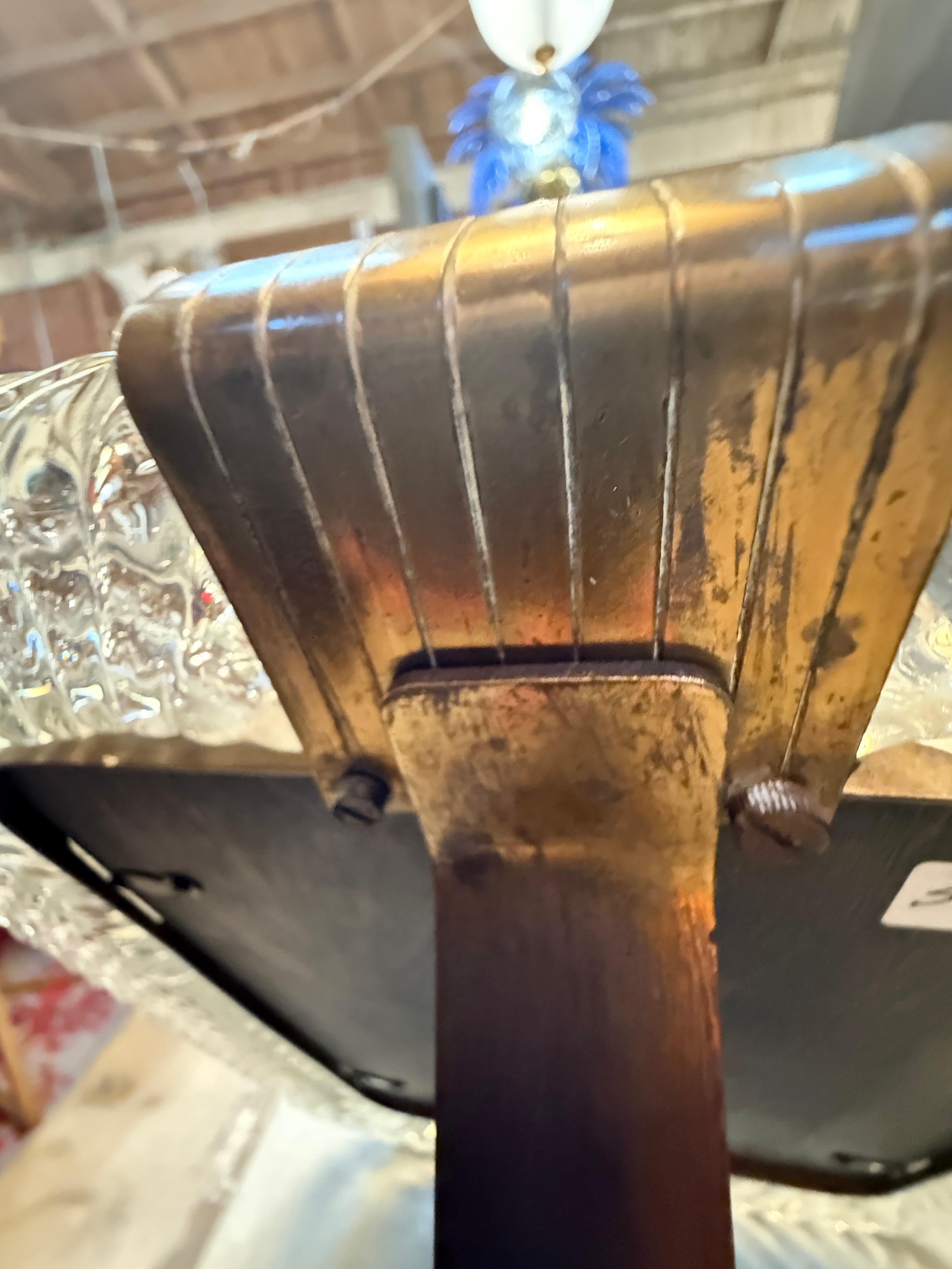 Vetro Specchio da tavolo in vetro di Murano e ottone in vendita