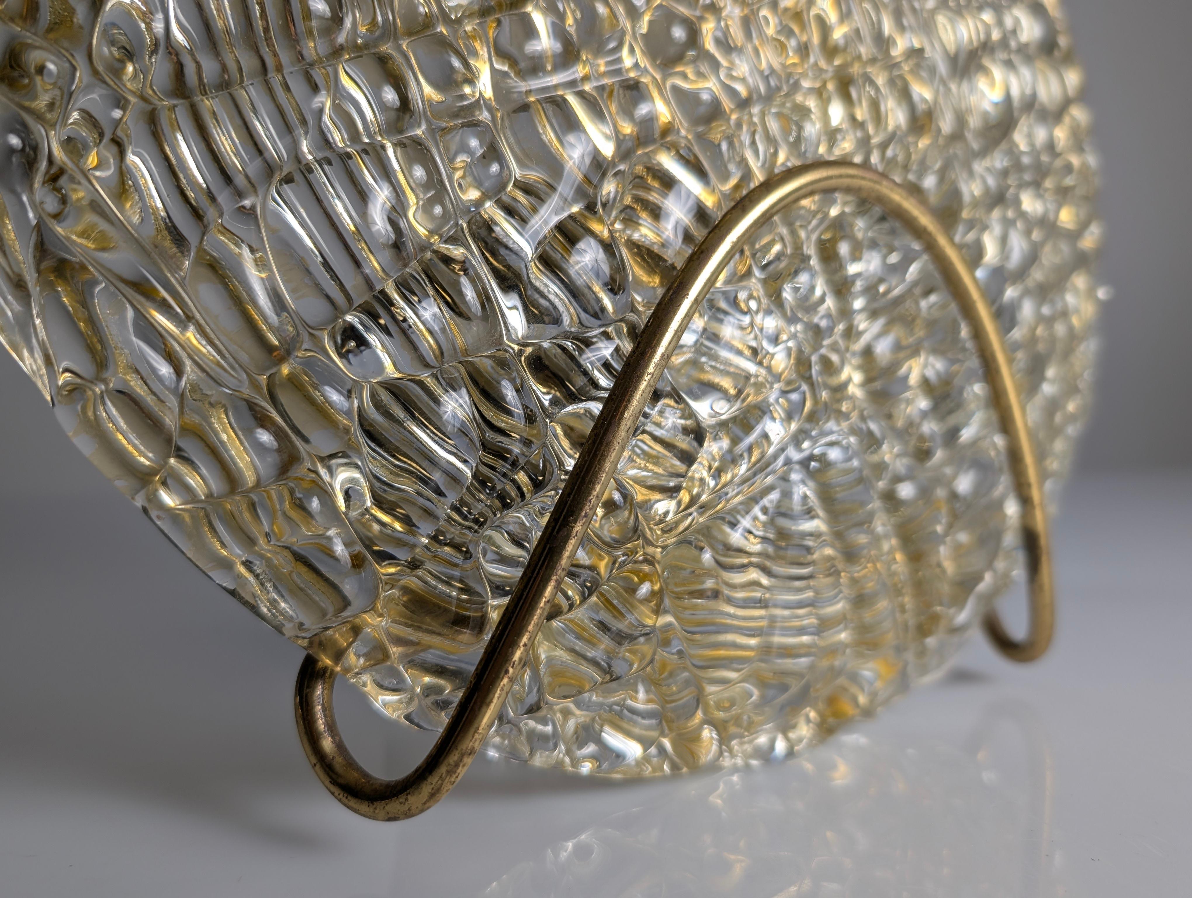 Aplique de cristal de Murano y latón, Austria Años 70 en venta 1