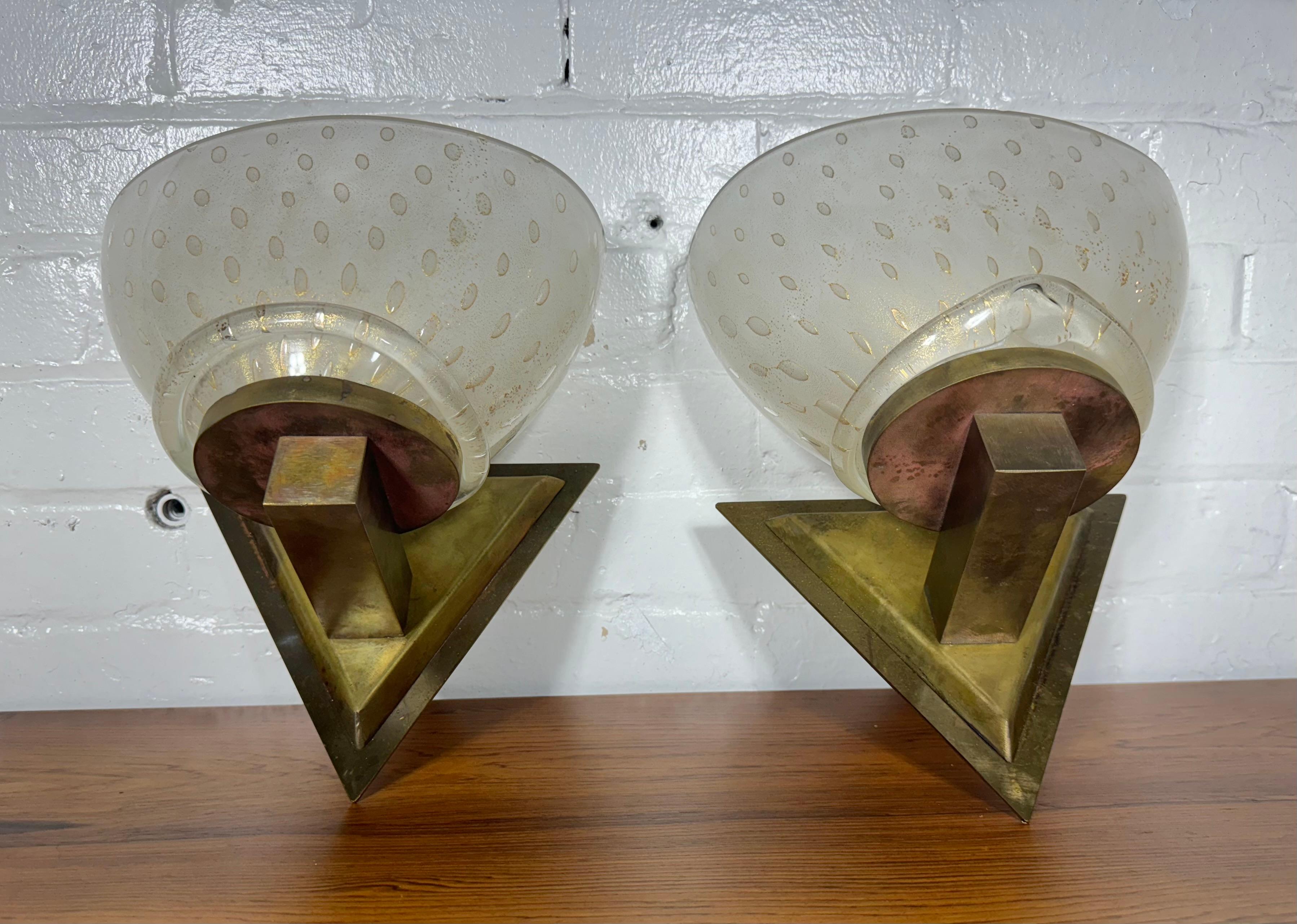 Murano Glas und Bronze Art Deco Stil / Italienische Wandleuchter/ SAGUSO MURANO (Mitte des 20. Jahrhunderts) im Angebot