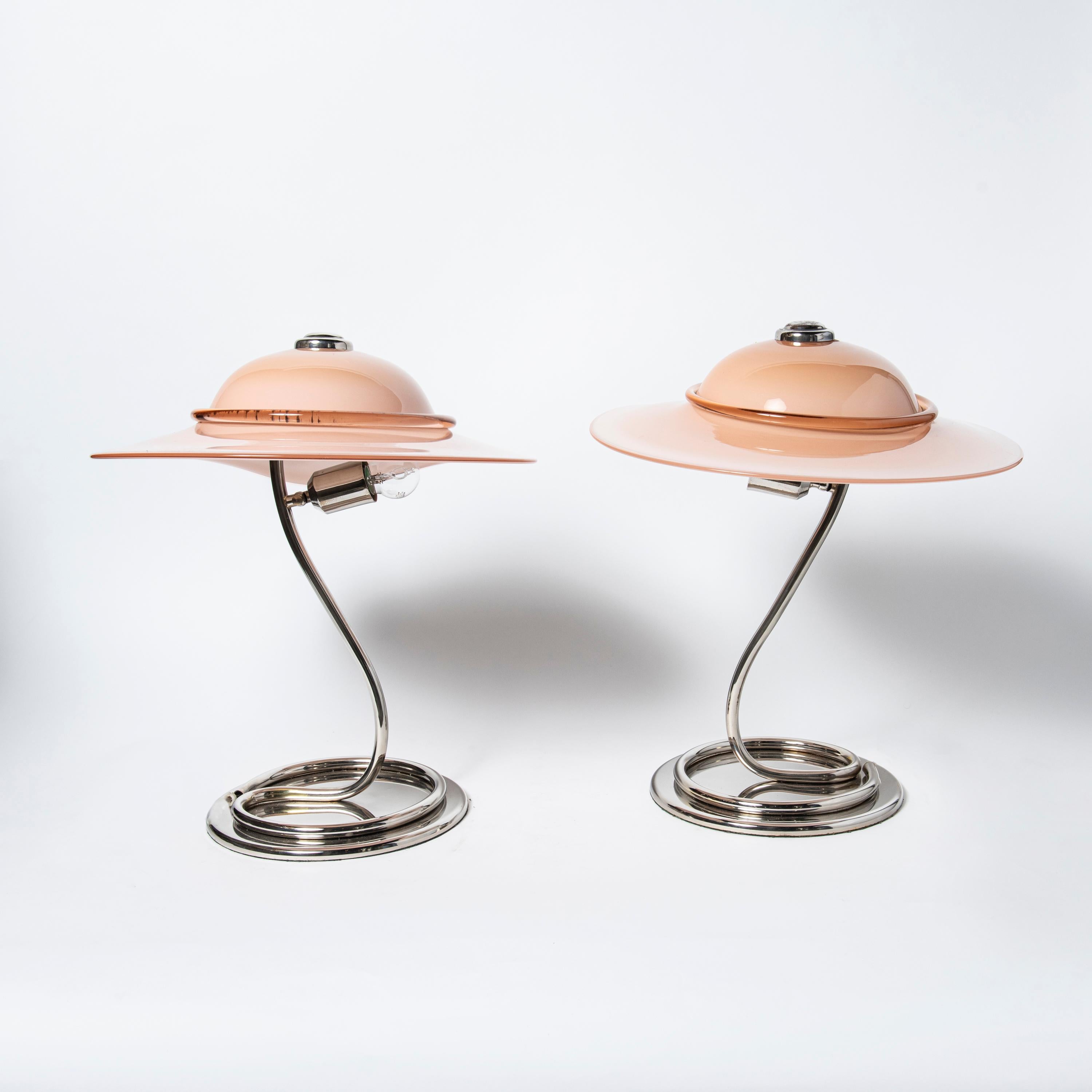 Italian Murano glass and chrome capeline table lamps. Italy, circa 1970. For Sale