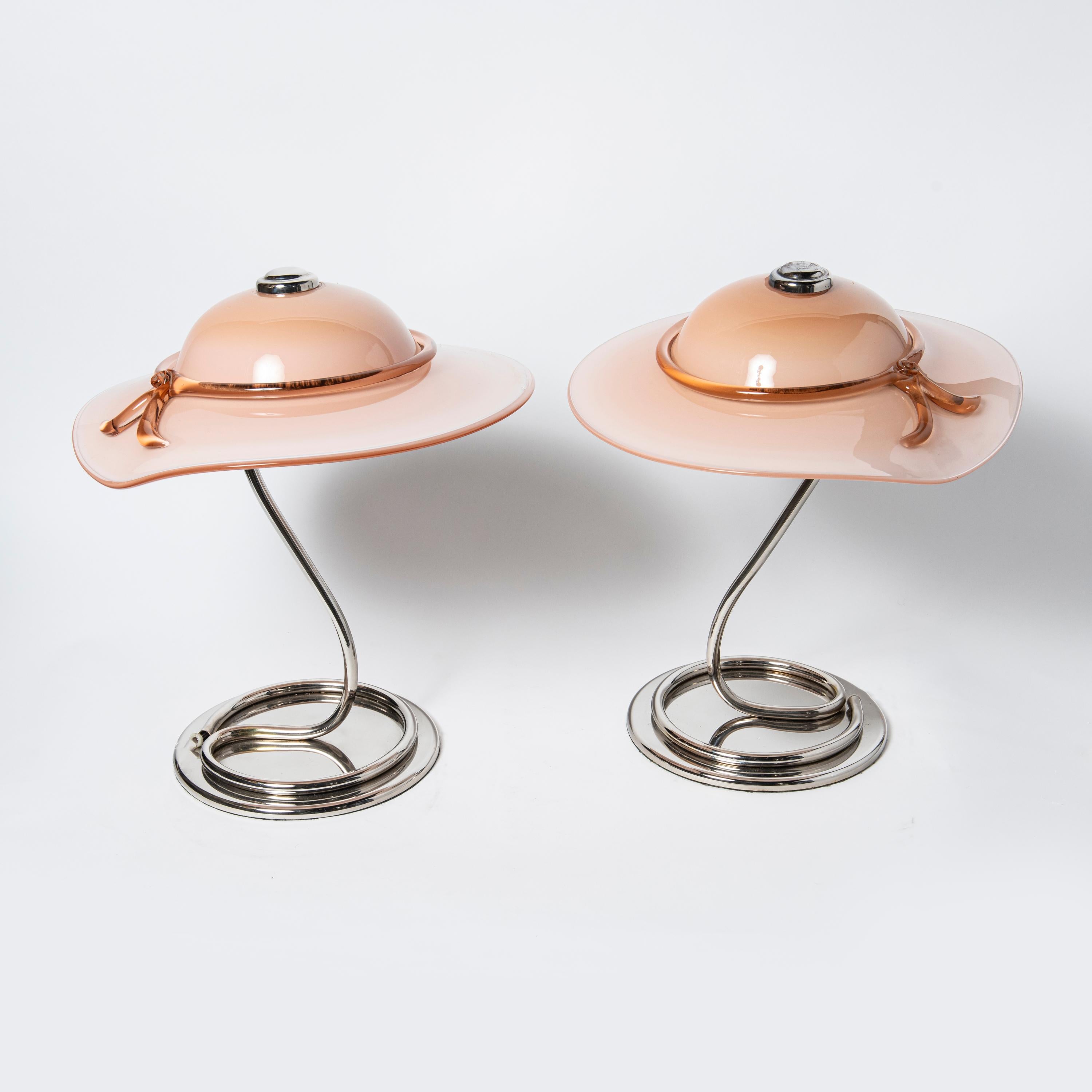 Late 20th Century Murano glass and chrome capeline table lamps. Italy, circa 1970. For Sale