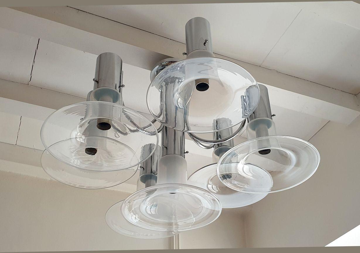 Lampadario in vetro di Murano e cromo In condizioni ottime in vendita a Dallas, TX