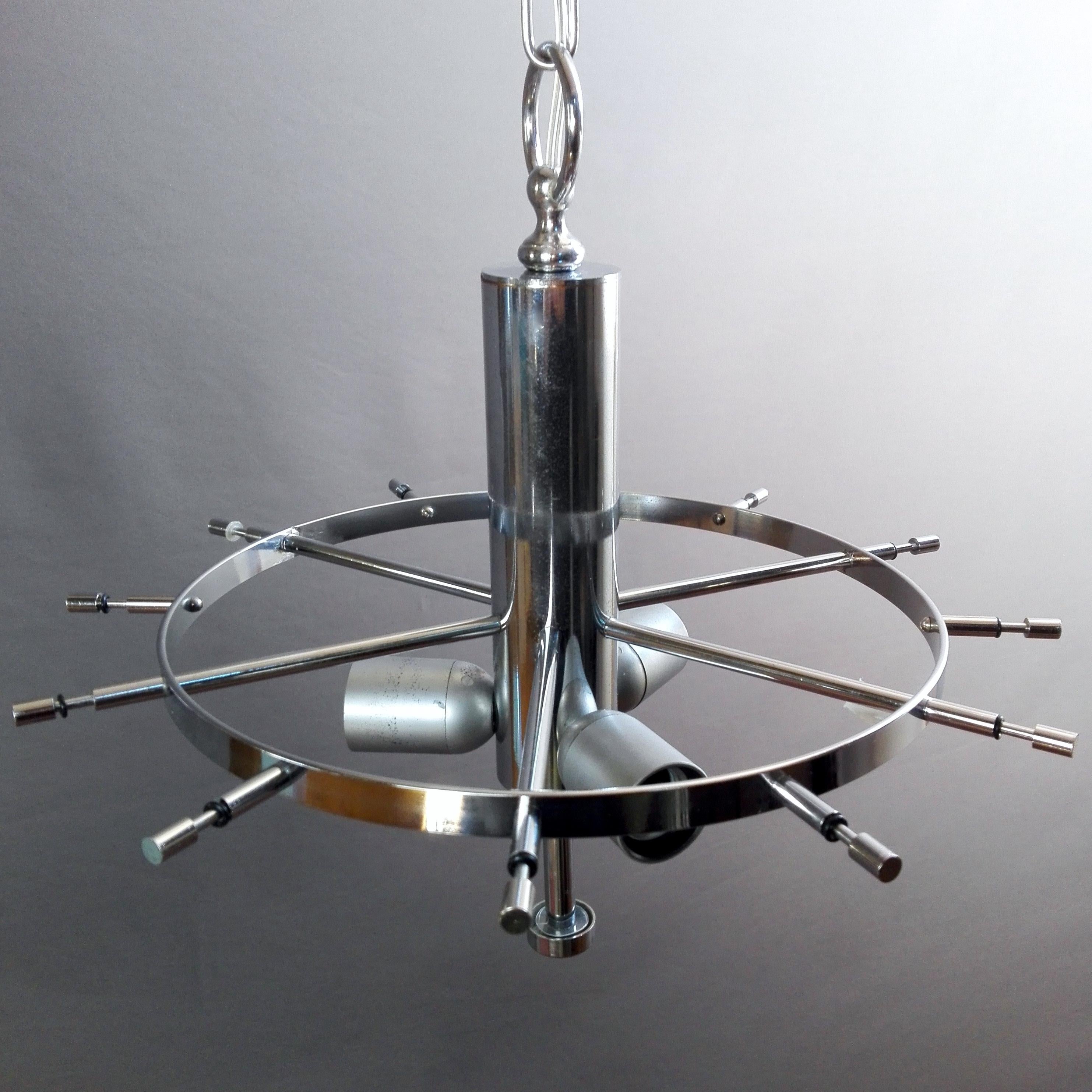 1960s Paolo Venini attributable Murano Glass and Chrome Three-Light Chandelier For Sale 5