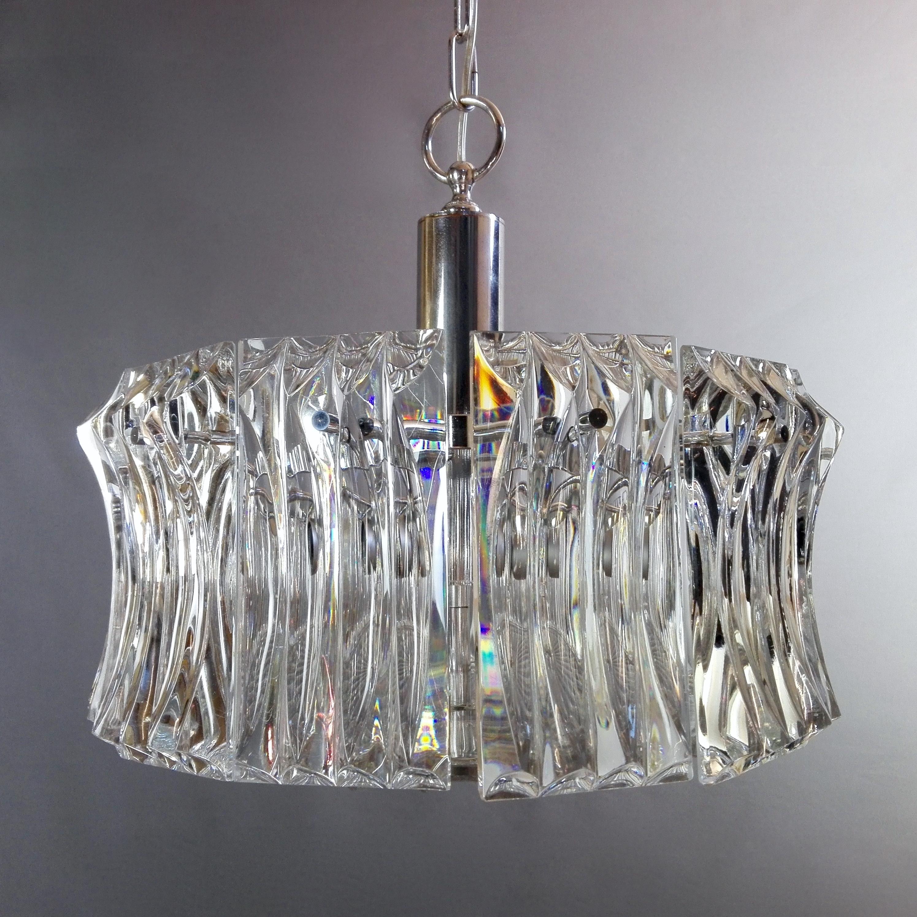 Mid-Century Modern 1960s Paolo Venini attributable Murano Glass and Chrome Three-Light Chandelier For Sale