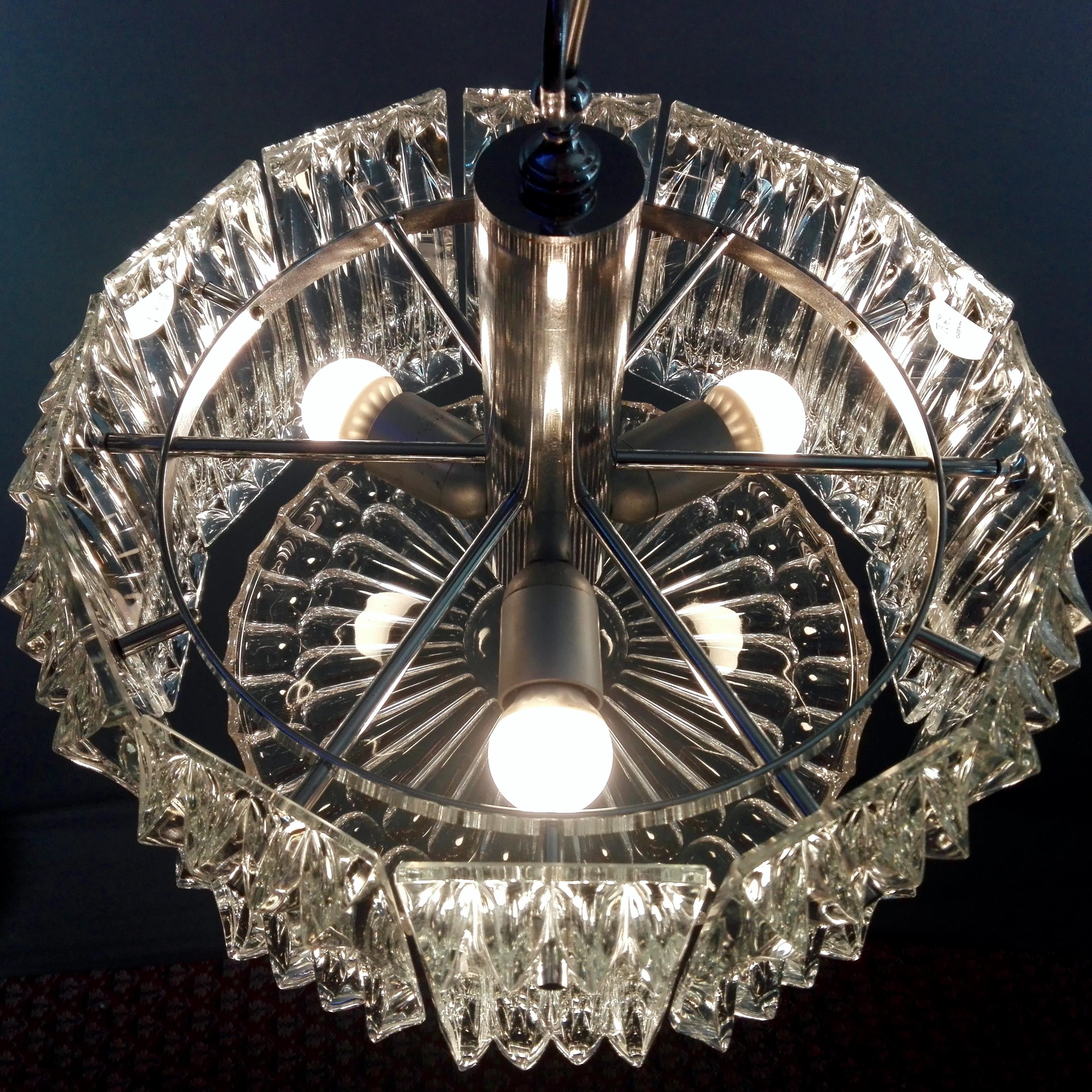 Mid-20th Century 1960s Paolo Venini attributable Murano Glass and Chrome Three-Light Chandelier For Sale