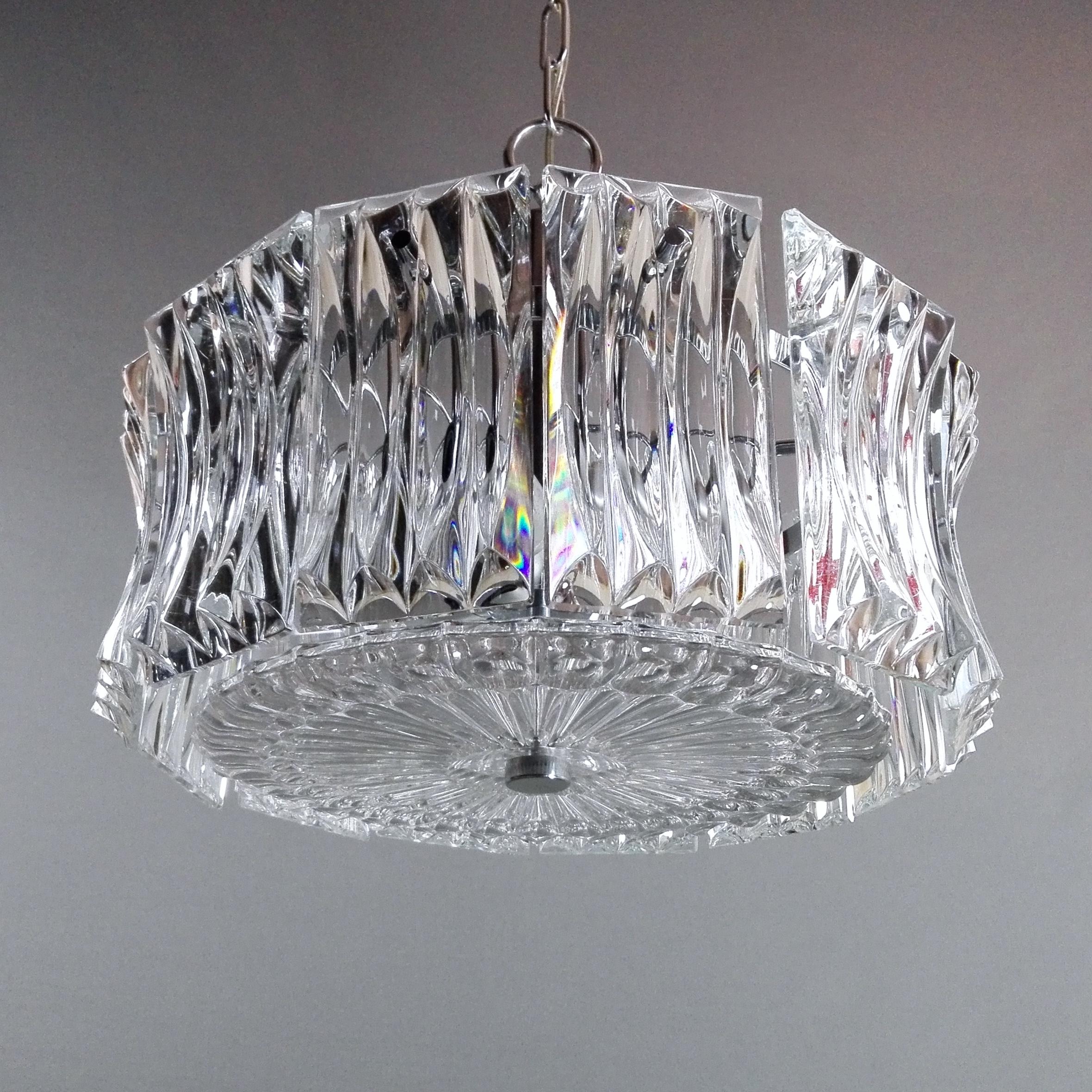 1960s Paolo Venini attributable Murano Glass and Chrome Three-Light Chandelier For Sale 1