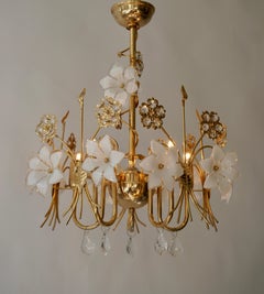 Murano Glass and Crystal Chandelier with White Flowers