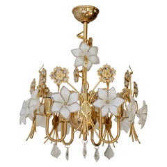 Murano Glass and Crystal Chandelier with White Flowers