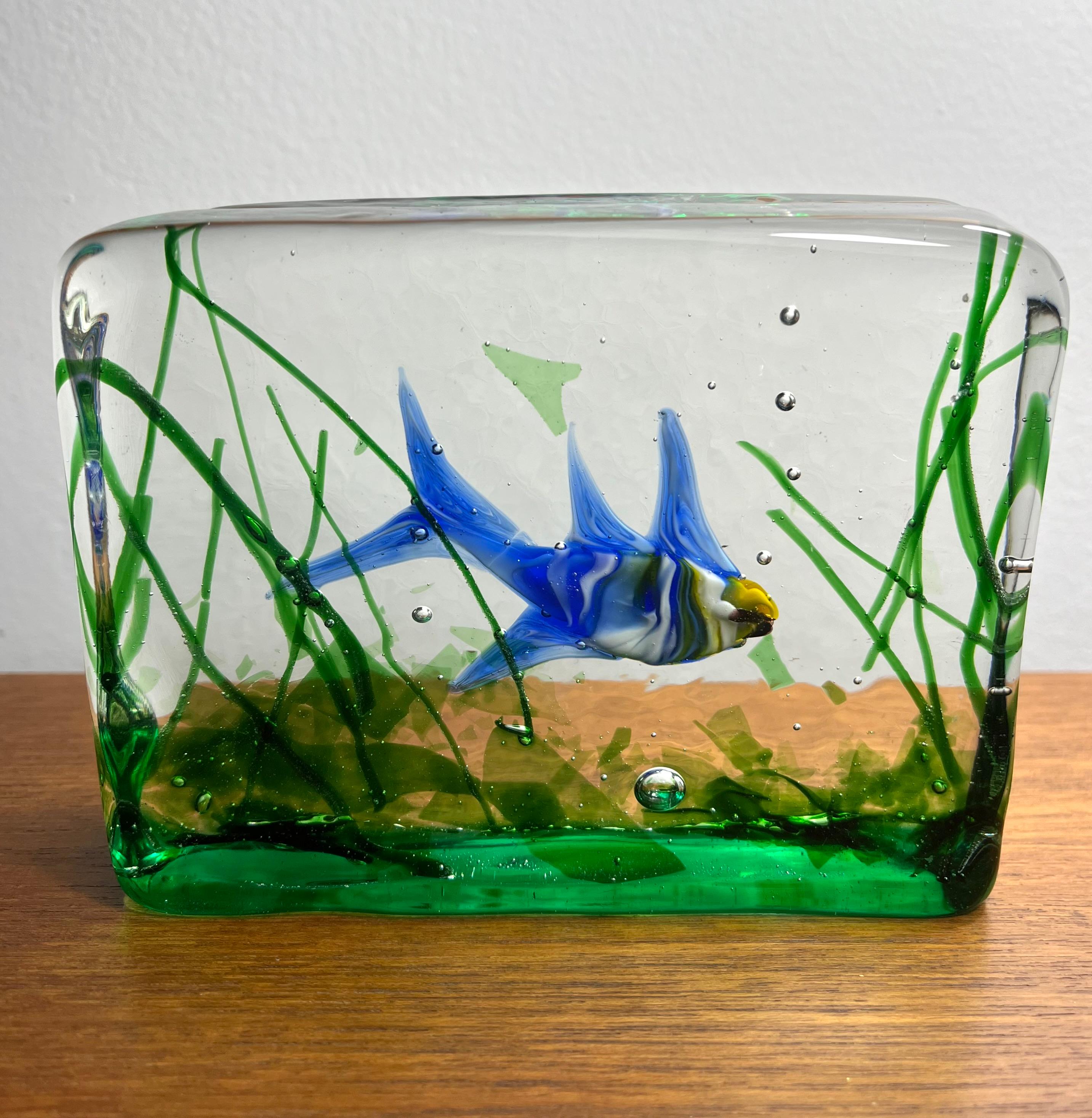 italien Bloc aquarium en verre de Murano par Alfredo Barbini pour Cenedese, années 1950 en vente