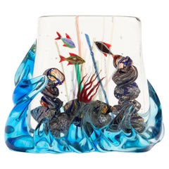 Aquarium/récif en verre Murano Glass avec 3 poissons - vagues bleues, signé, années 1950