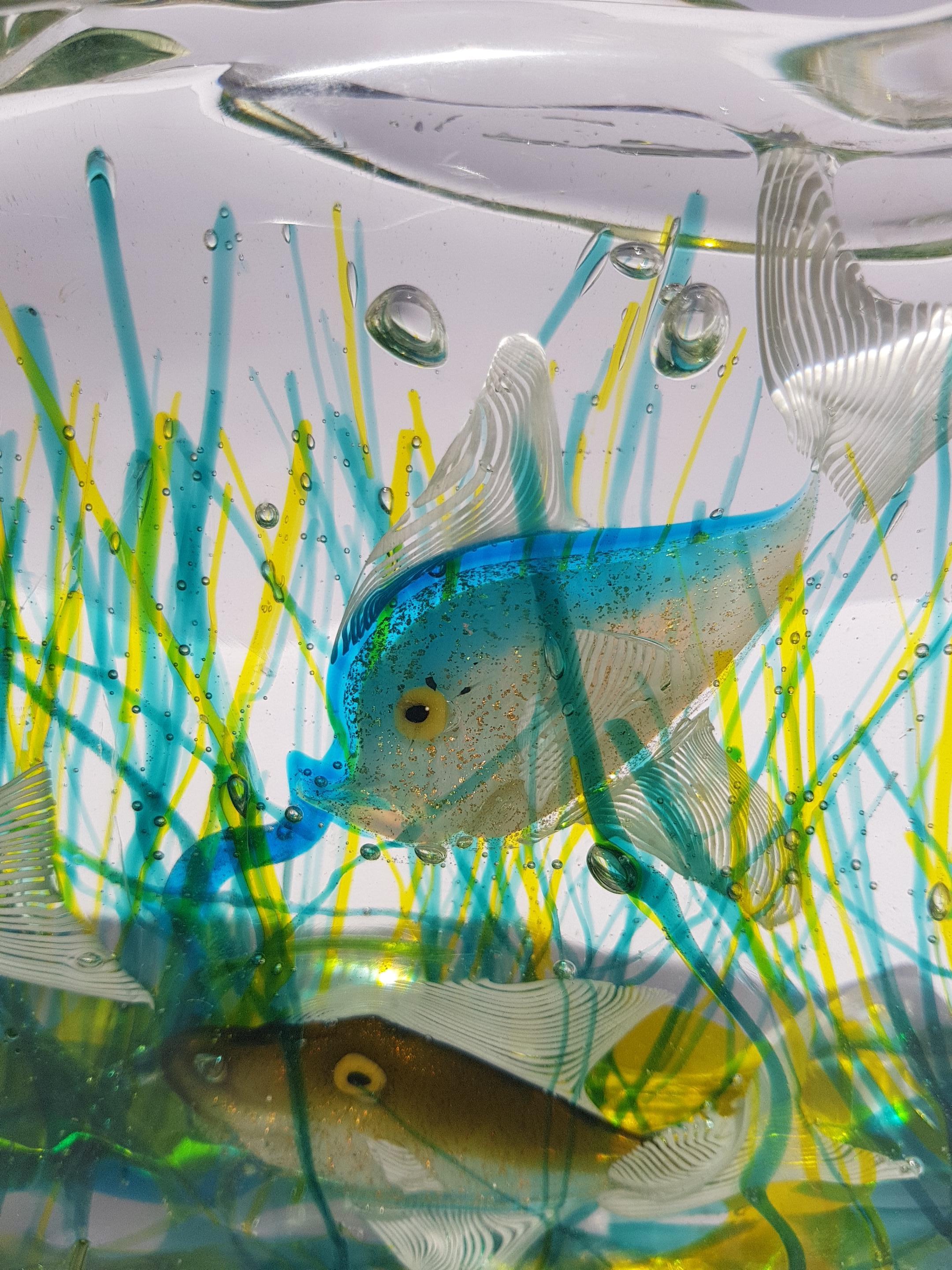 Murano Glass Aquarium Sculpture Block Alfredo Barbini Cenedese Art Glass Fish For Sale 1