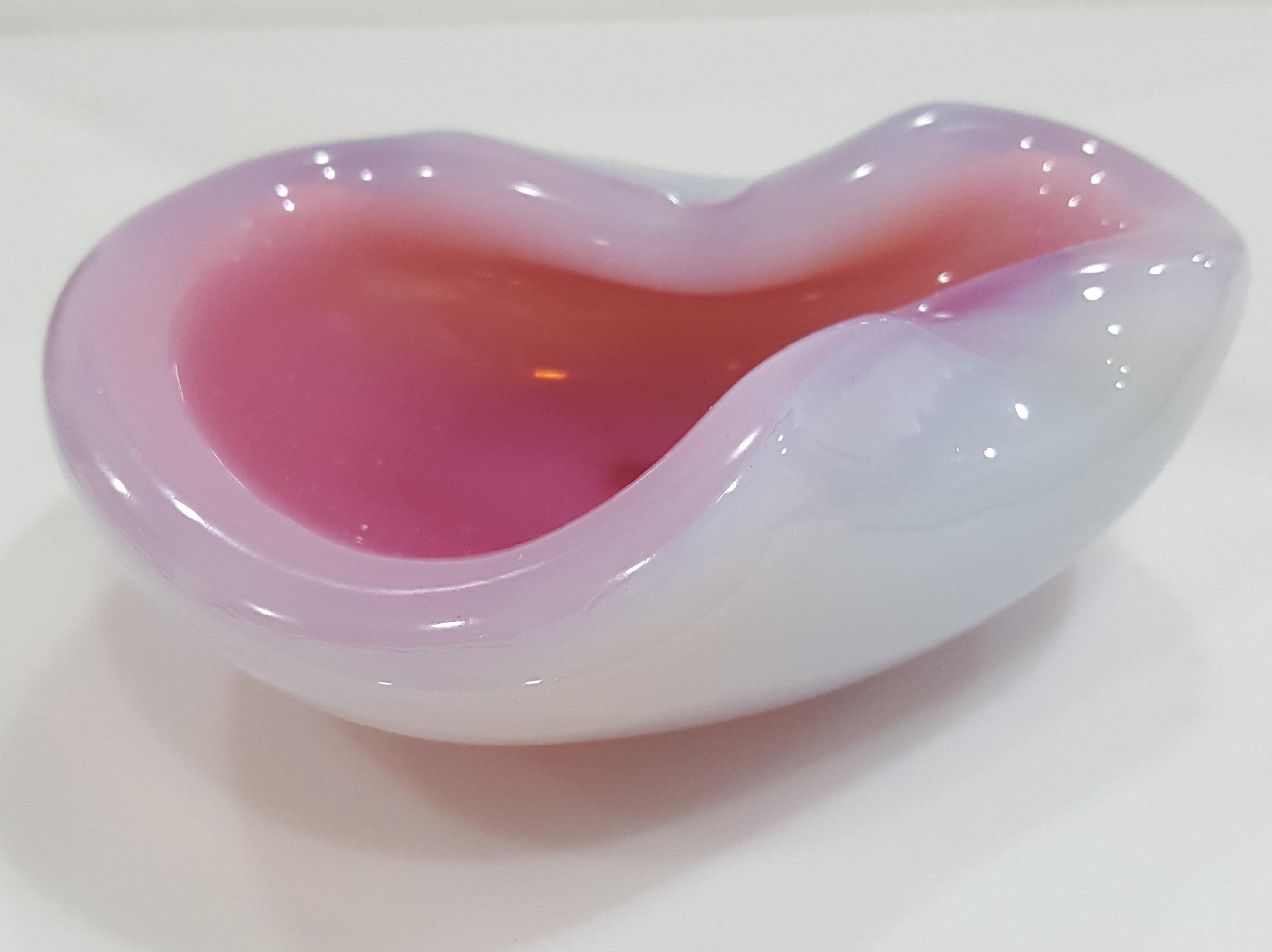Murano Glass Archimedes Seguso (or Cenedese?) Opaline Vintage Bowl/Ashtray. In Good Condition For Sale In Warrenton, OR