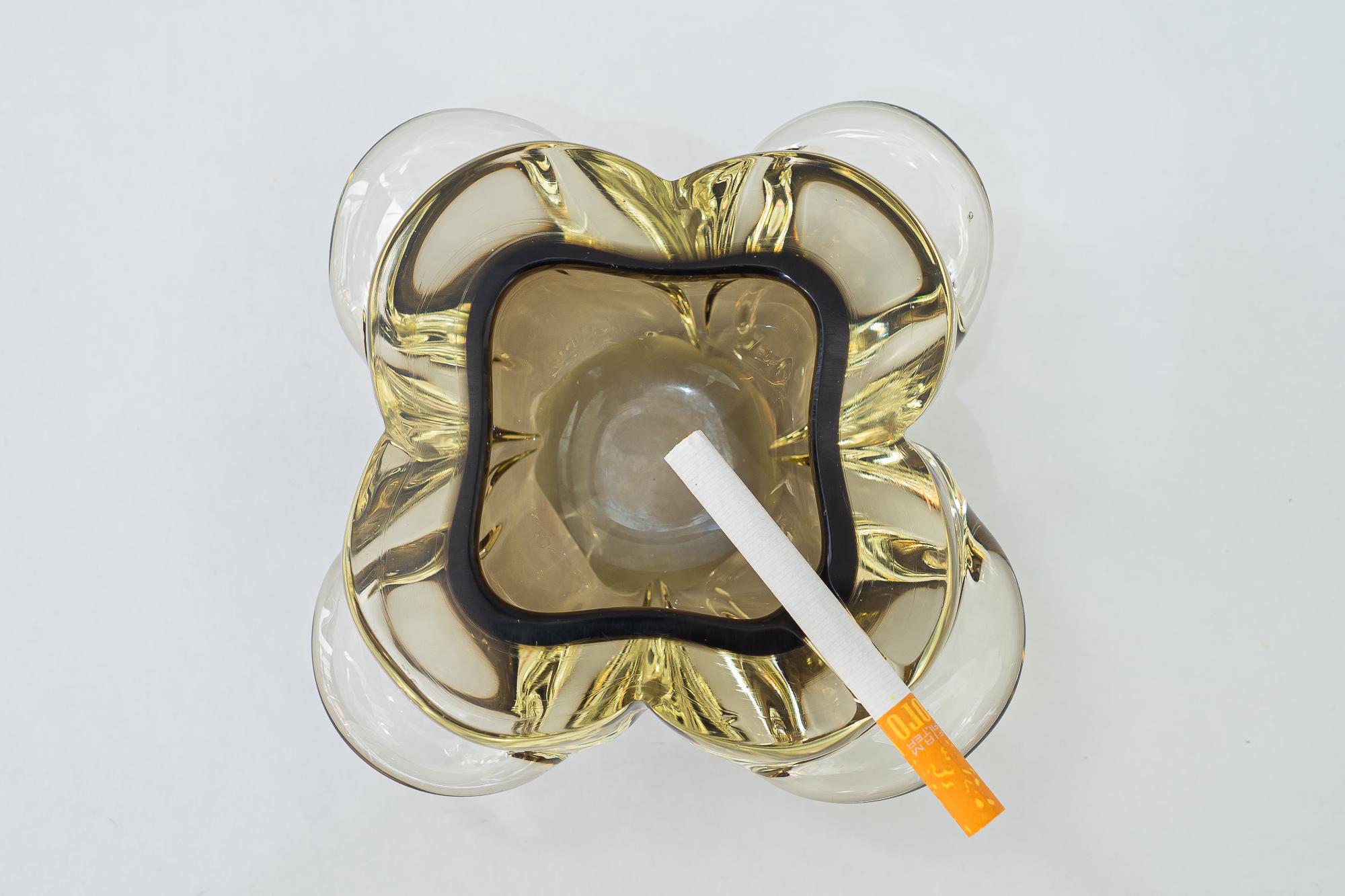 Murano Glas Aschenbecher um 1960 im Angebot 1