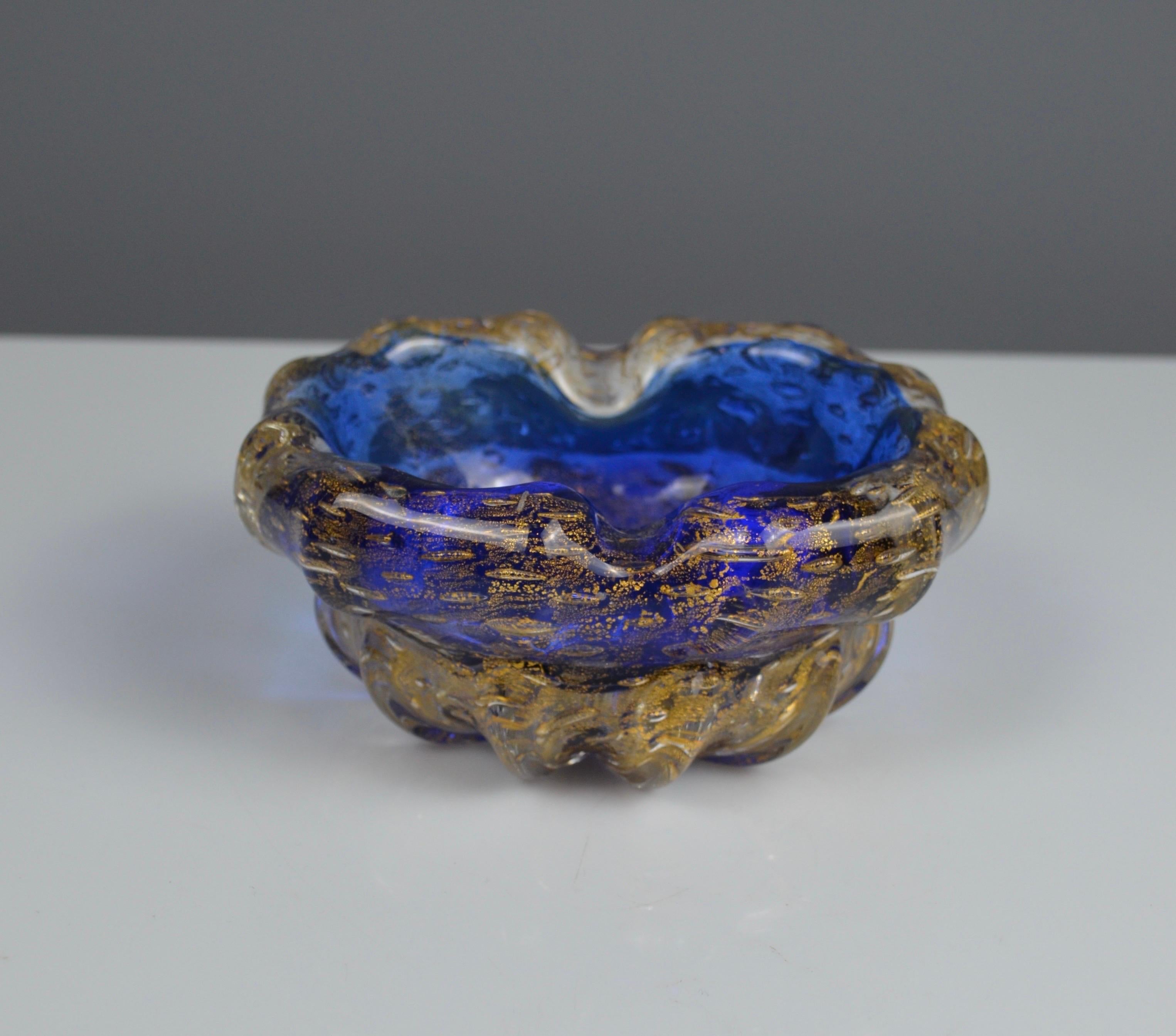 Cenicero de cristal de Murano con motas de oro de 24 quilates Italiano en venta
