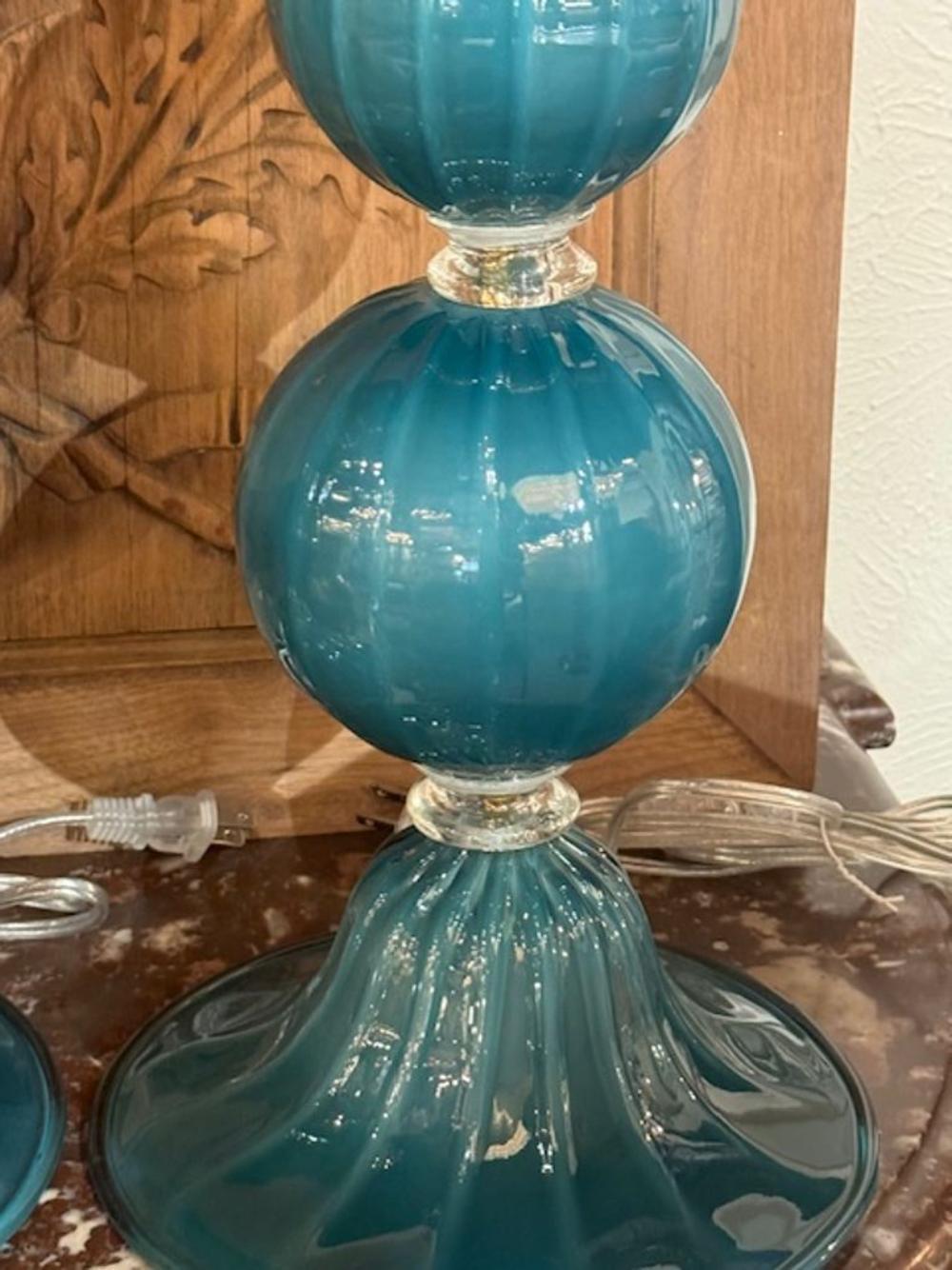 Lampes à boules en verre de Murano bleu sarcelle Bon état - En vente à Dallas, TX