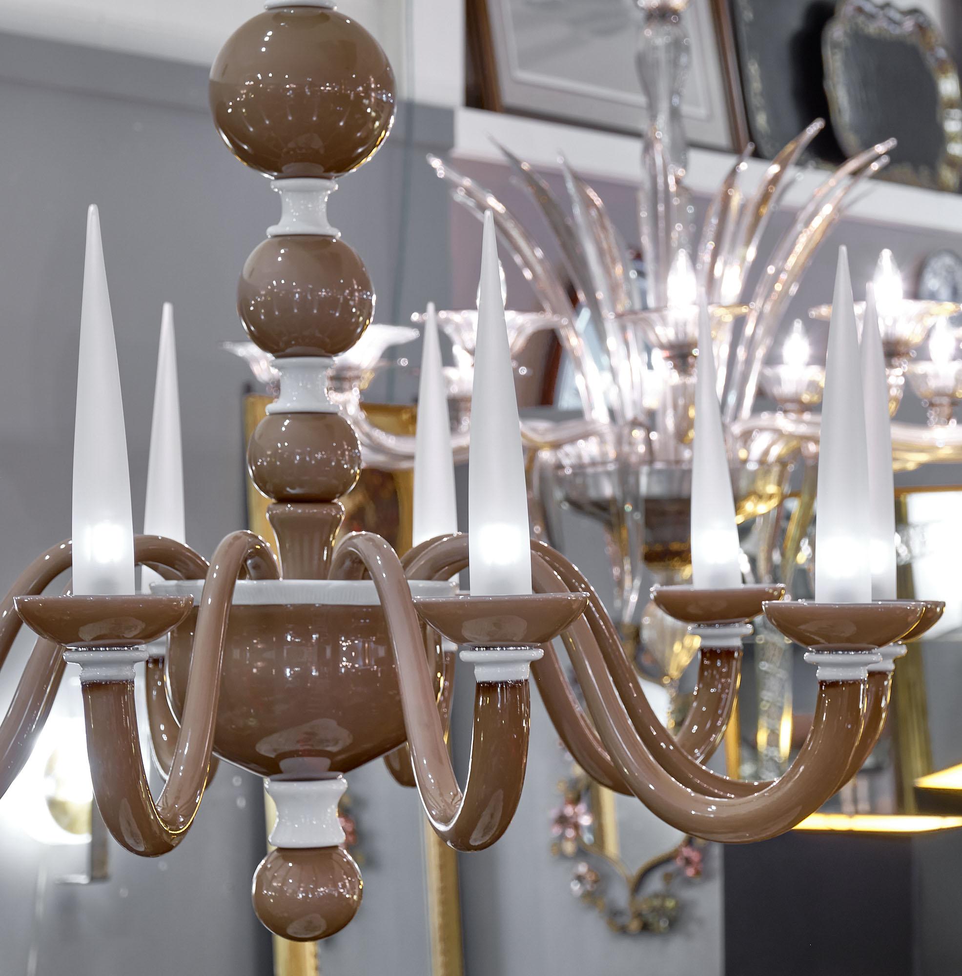 Italian Murano Glass Chandelier in the Style of Barovier For Sale