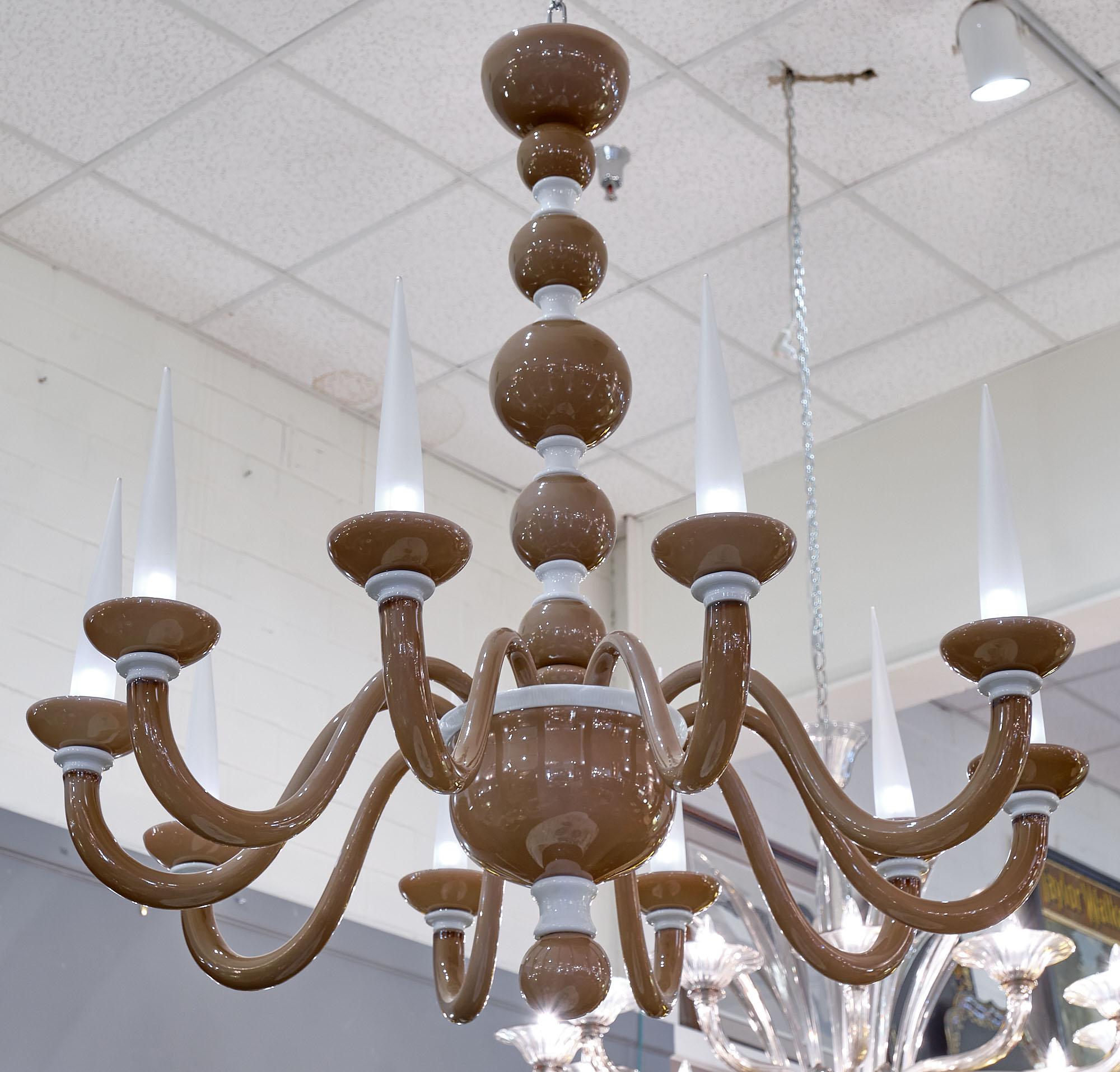 Murano Glass Chandelier in the Style of Barovier In Good Condition For Sale In Austin, TX