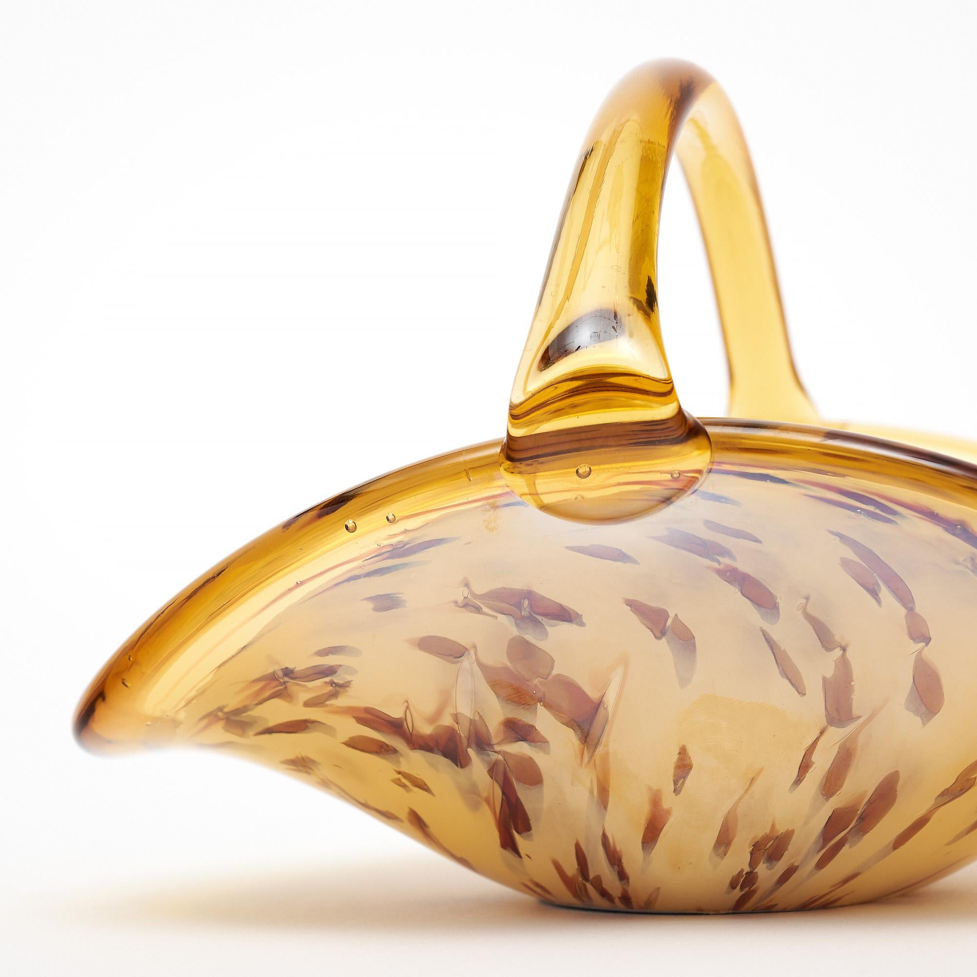 Murano Glass Basket/Bowl In Good Condition For Sale In Austin, TX