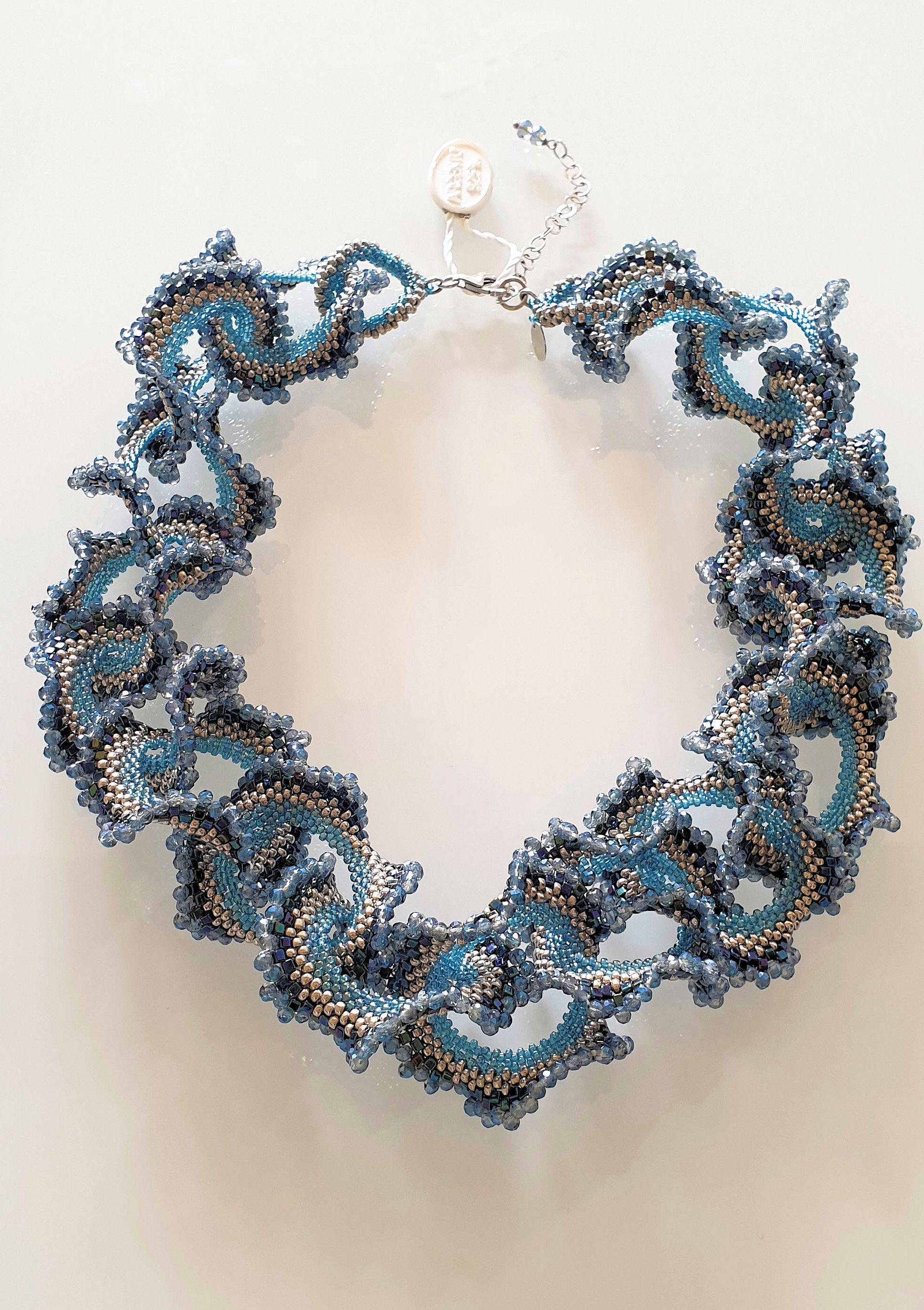 Mode-Halskette aus Muranoglas mit blauen und silbernen Perlen  im Angebot 3