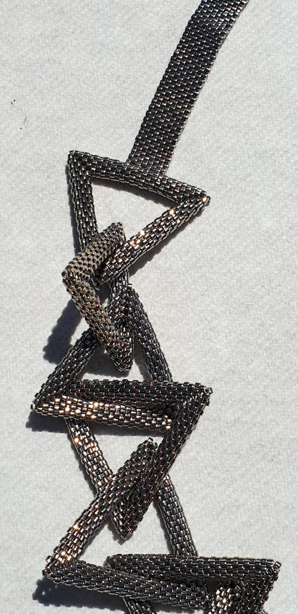 Collier de mode en perles de verre de Murano argenté  Neuf - En vente à Dallas, TX