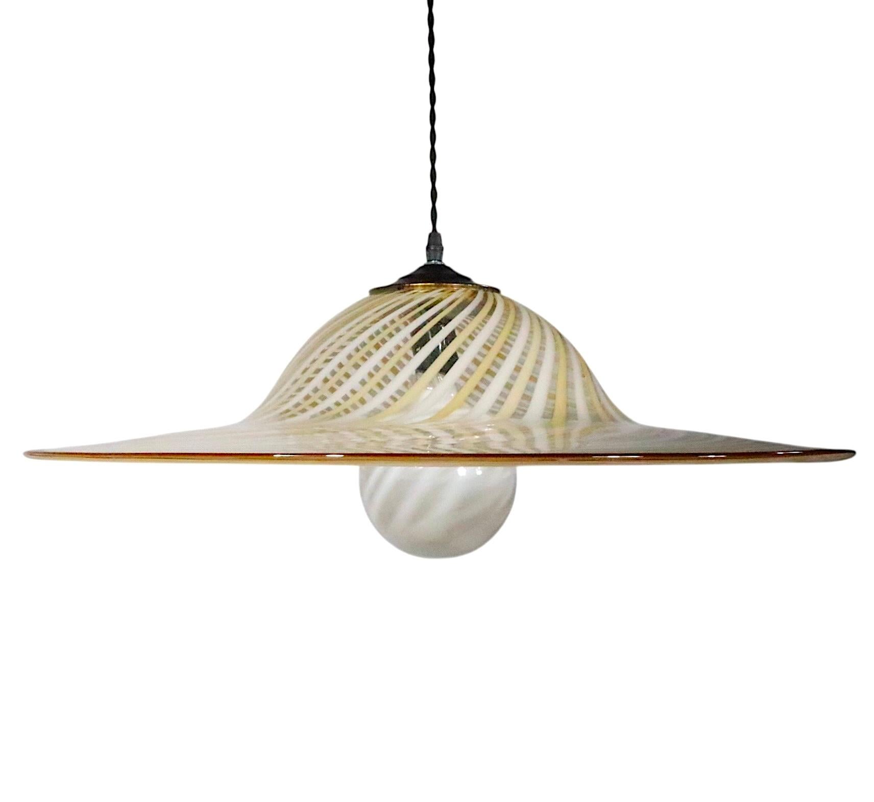 Cristal de Murano  Araña con forma de campana att. a Lino Tagliapidetra c. 1970's en venta 5