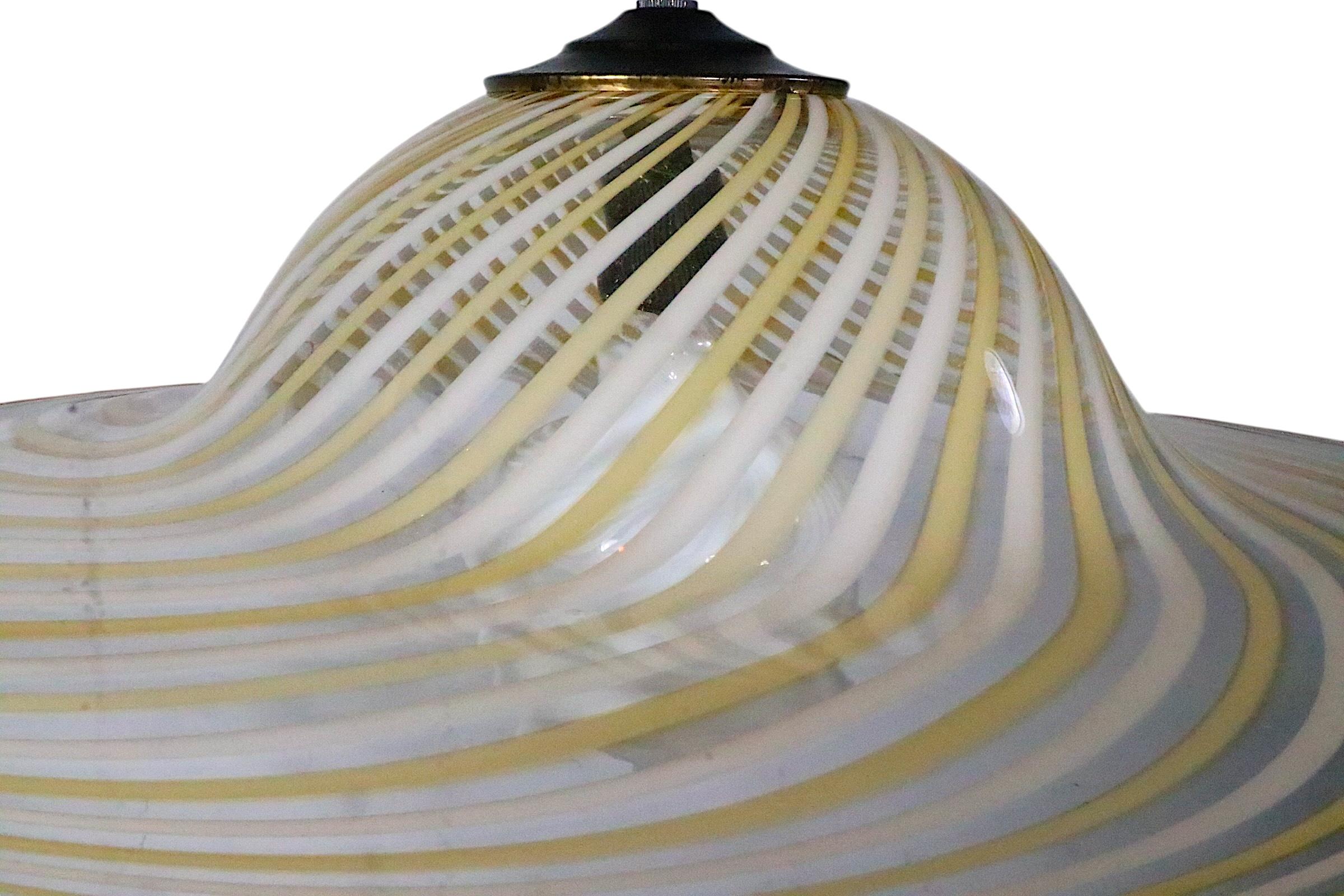 Cristal de Murano  Araña con forma de campana att. a Lino Tagliapidetra c. 1970's Moderno de mediados de siglo en venta