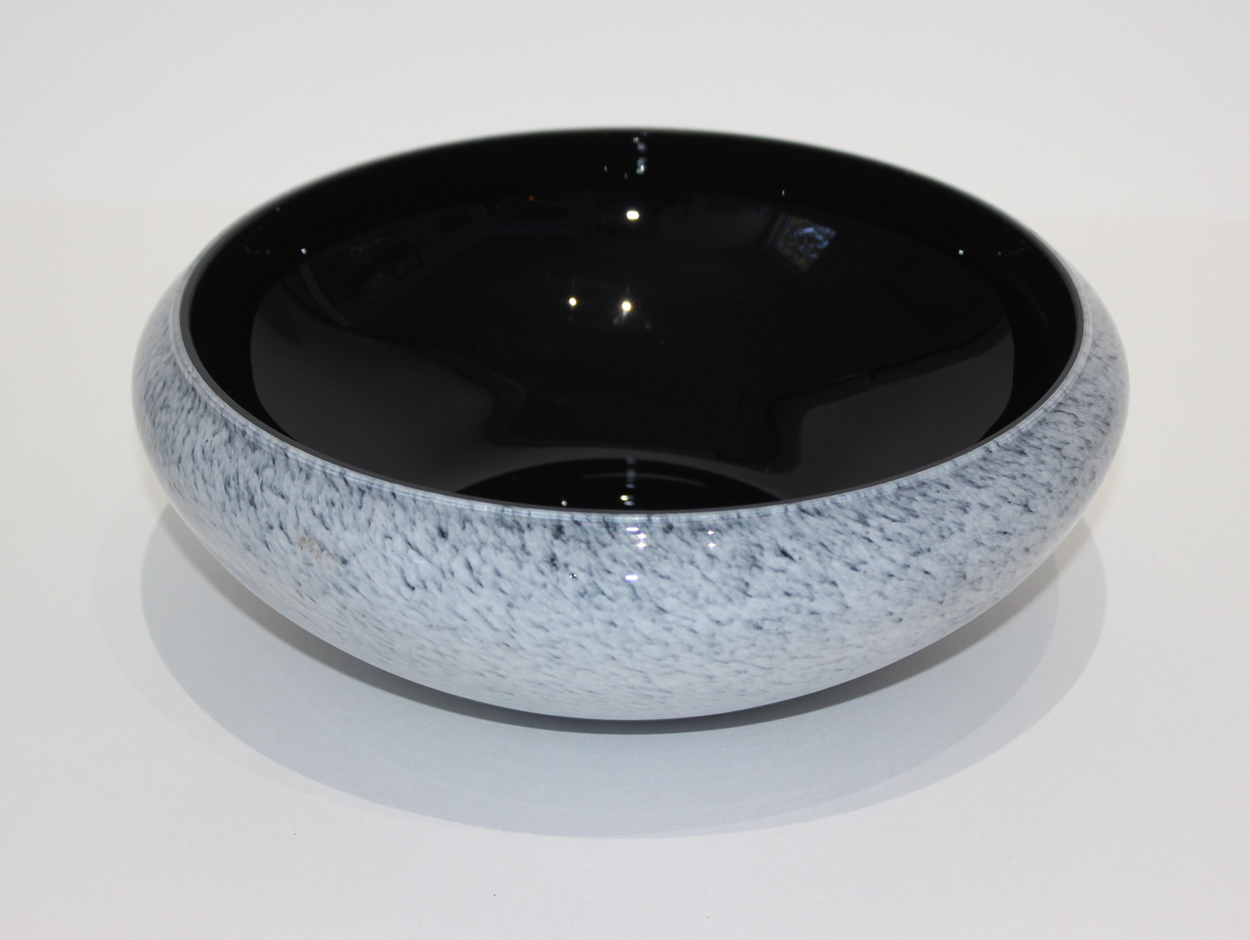 Sleek stylish Murano glass bowl,
Black interior with grey splatter exterior.