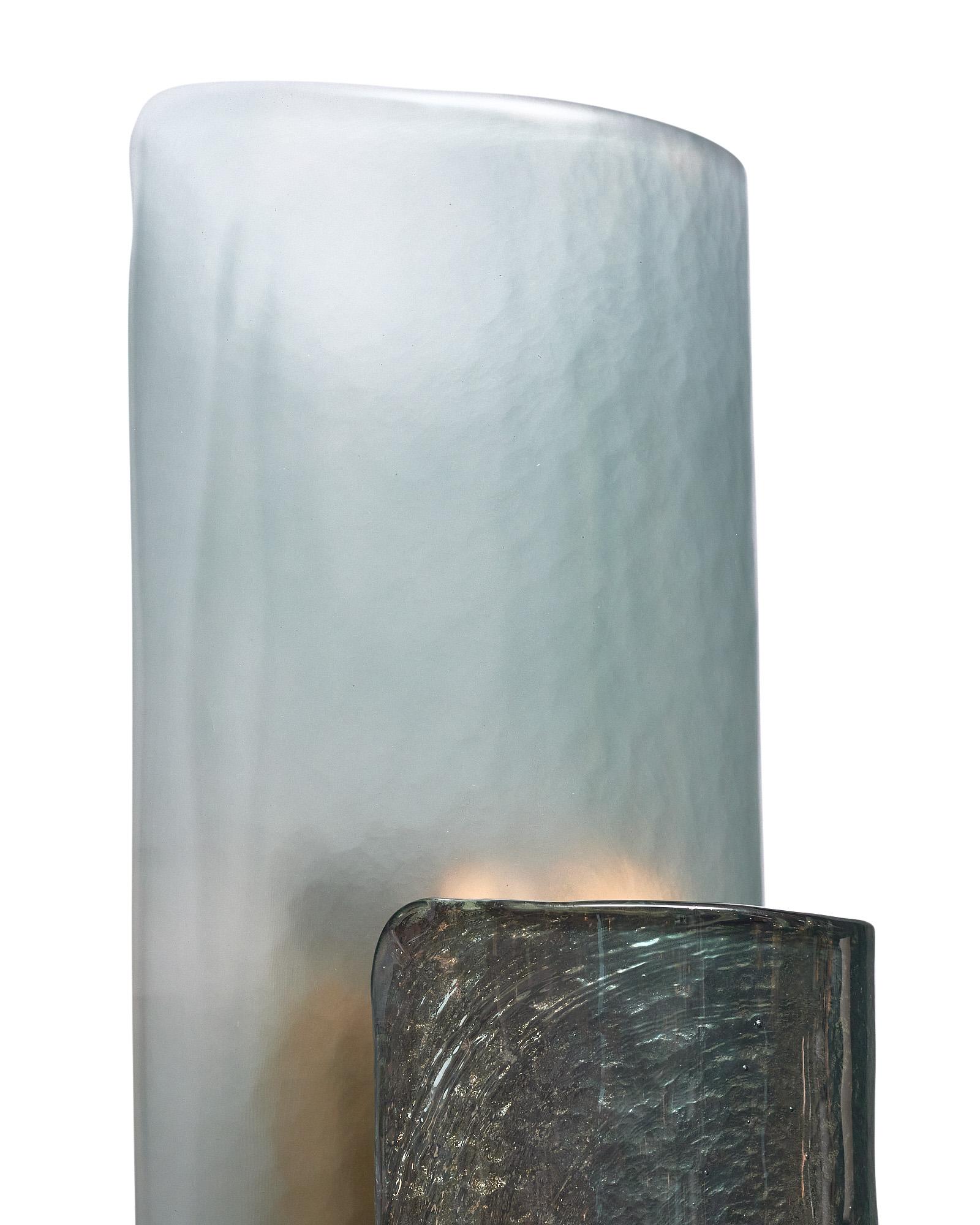 Murano Glass “Bleu Pétrole” Sconces In New Condition For Sale In Austin, TX