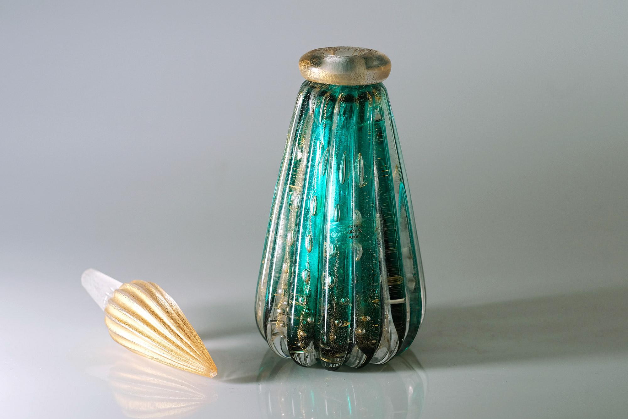 Murano Glass Bottle and Stopper by Gambaro & Poggi, Italy In Good Condition For Sale In Lugano, TI