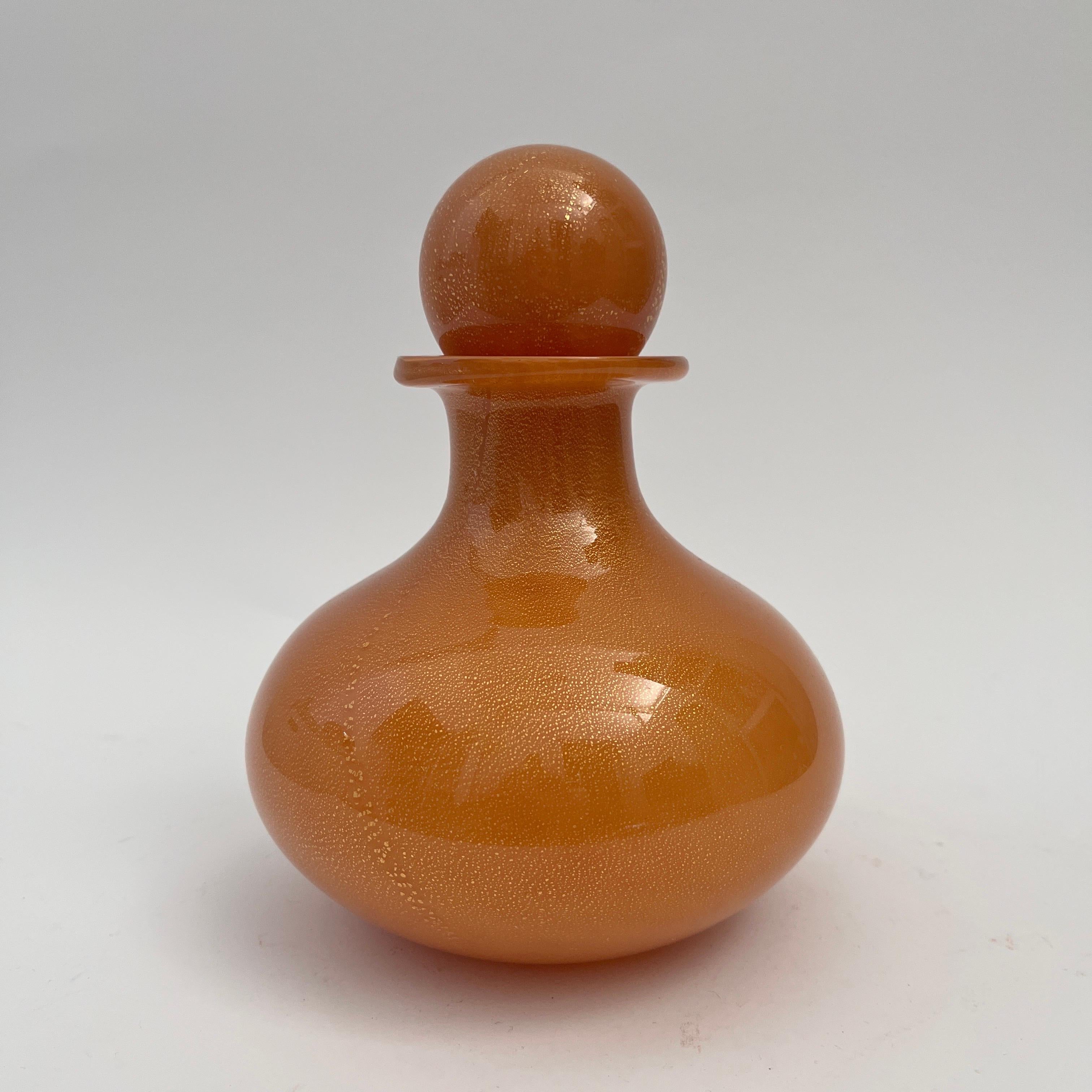 Botella de Murano  Vidrio de Murano firmado
sin daños
