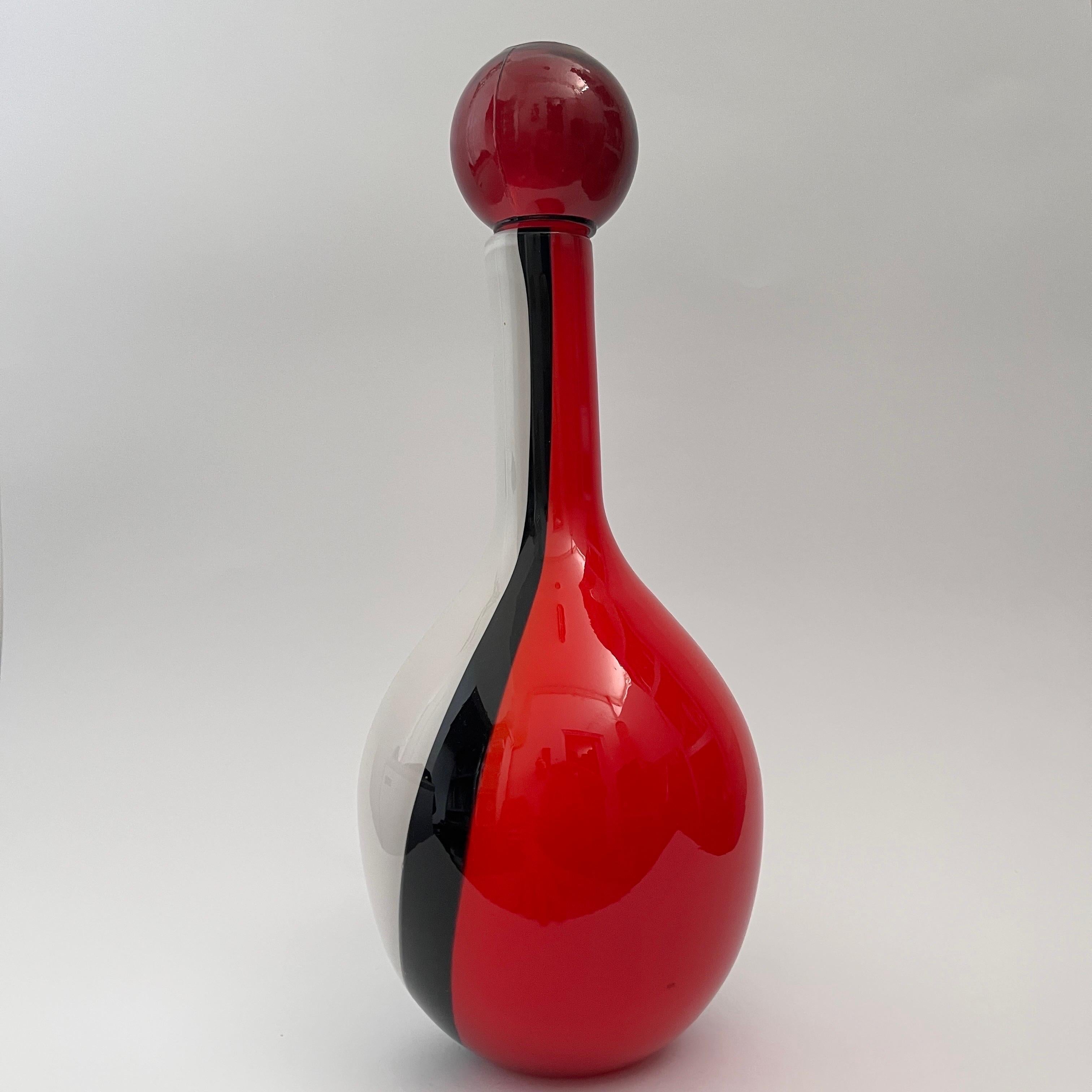 Mid-Century moderno Bottiglia in vetro di Murano Italia in vendita