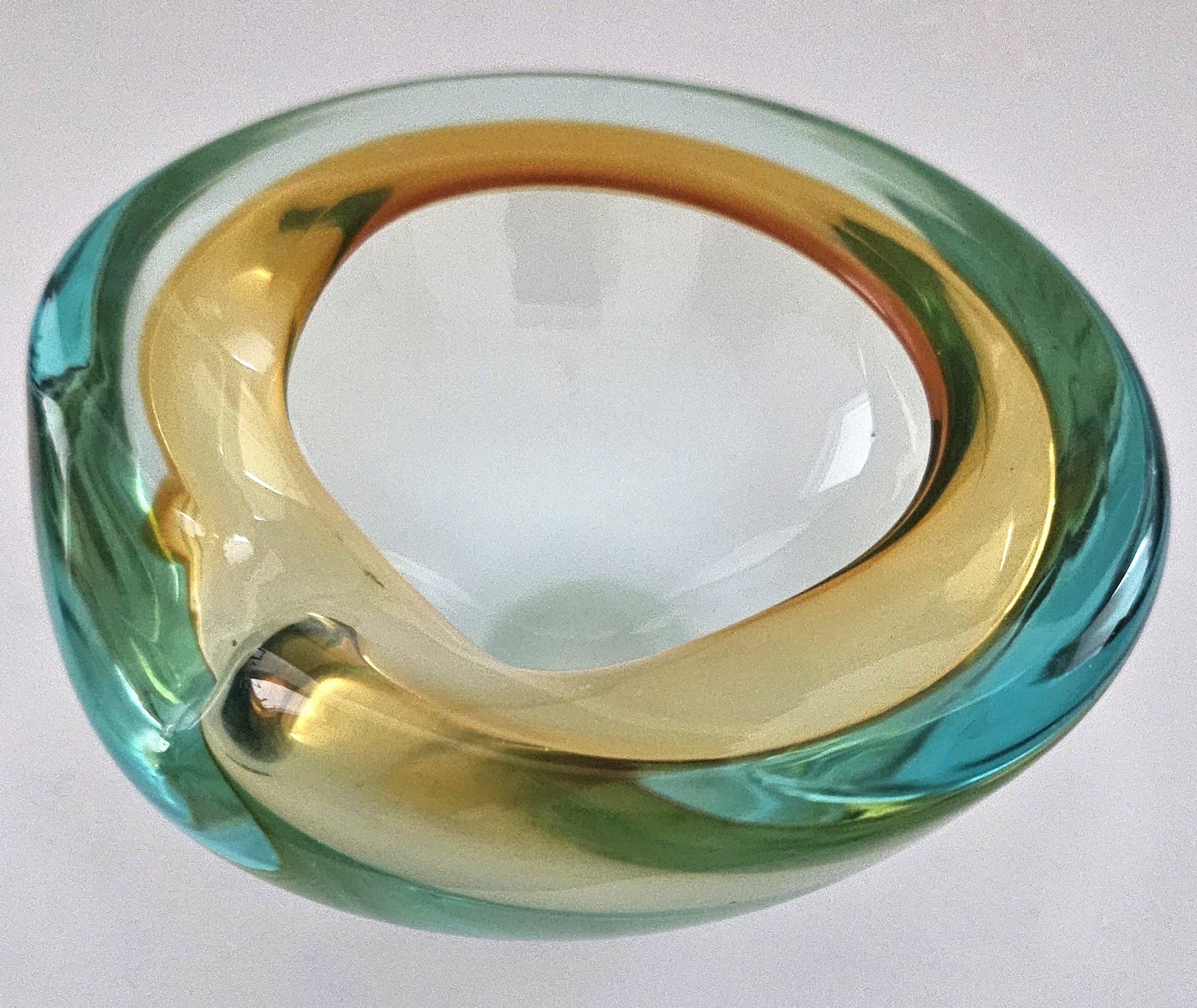 Mid-Century Modern Coupe en verre de Murano, Alfredo Barbini ou Seguso, Aqua Green & Greene Greene en vente