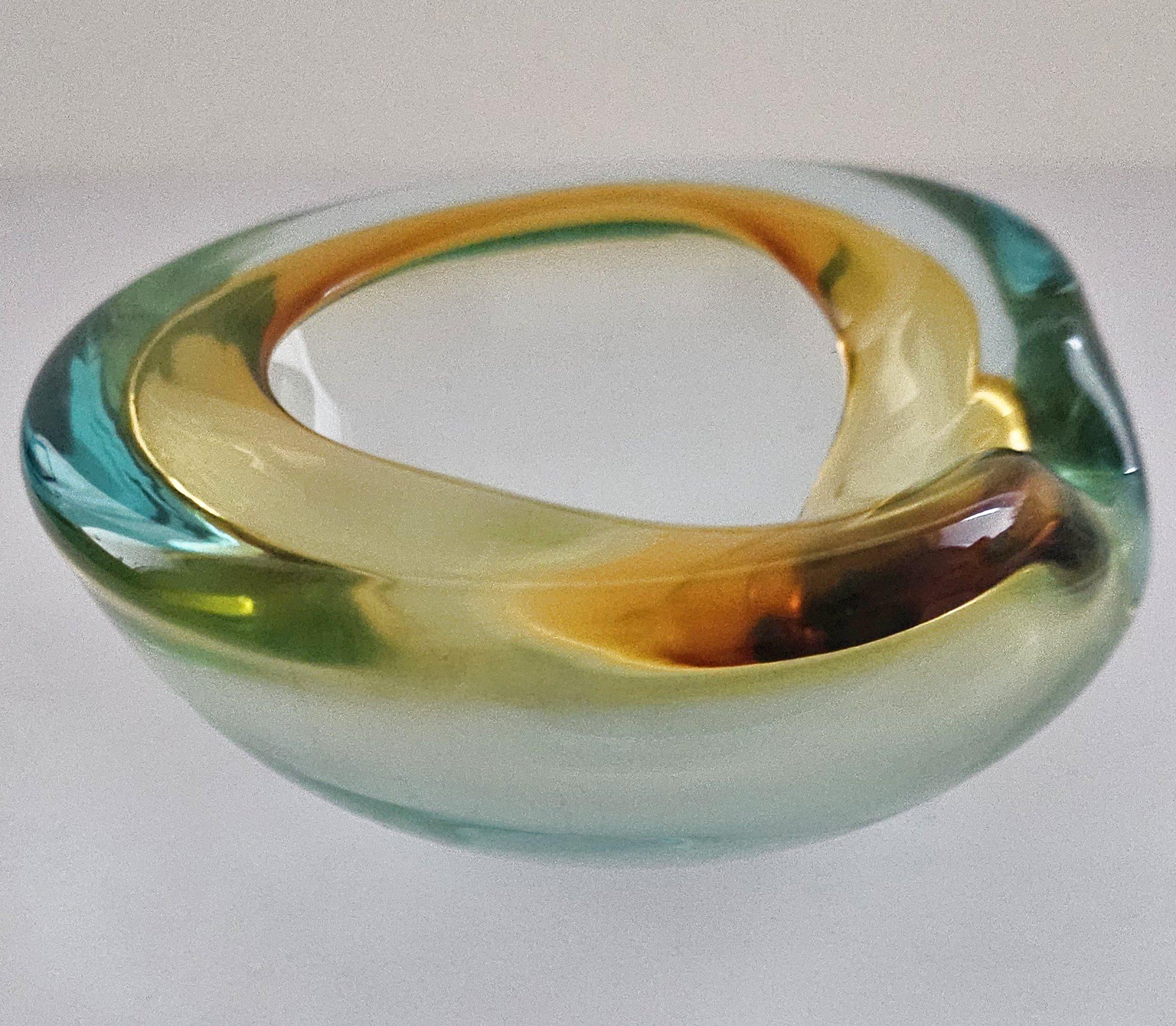 italien Coupe en verre de Murano, Alfredo Barbini ou Seguso, Aqua Green & Greene Greene en vente