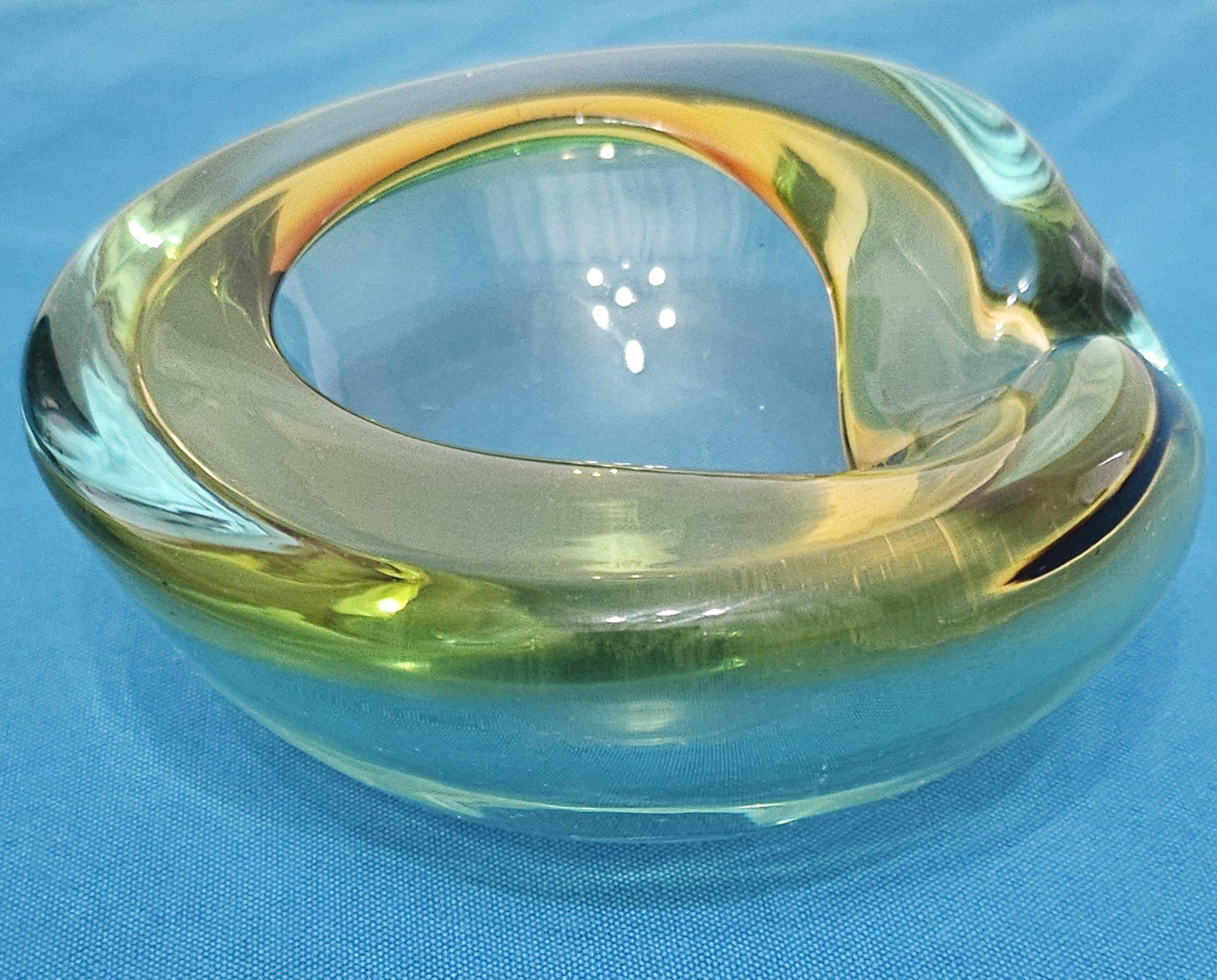 Coupe en verre de Murano, Alfredo Barbini ou Seguso, Aqua Green & Greene Greene en vente 1