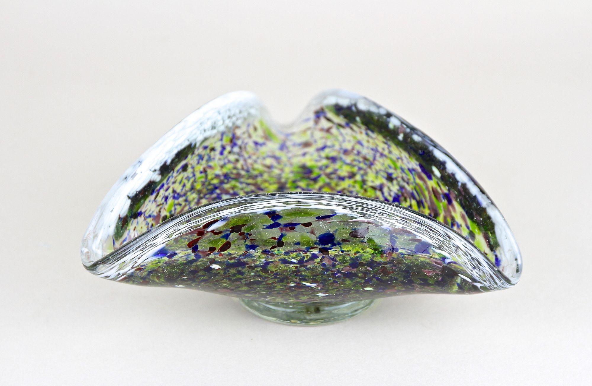 Hand-Crafted Murano Glass Bowl/ Ashtray, 20th Century, Italy circa 1950 For Sale