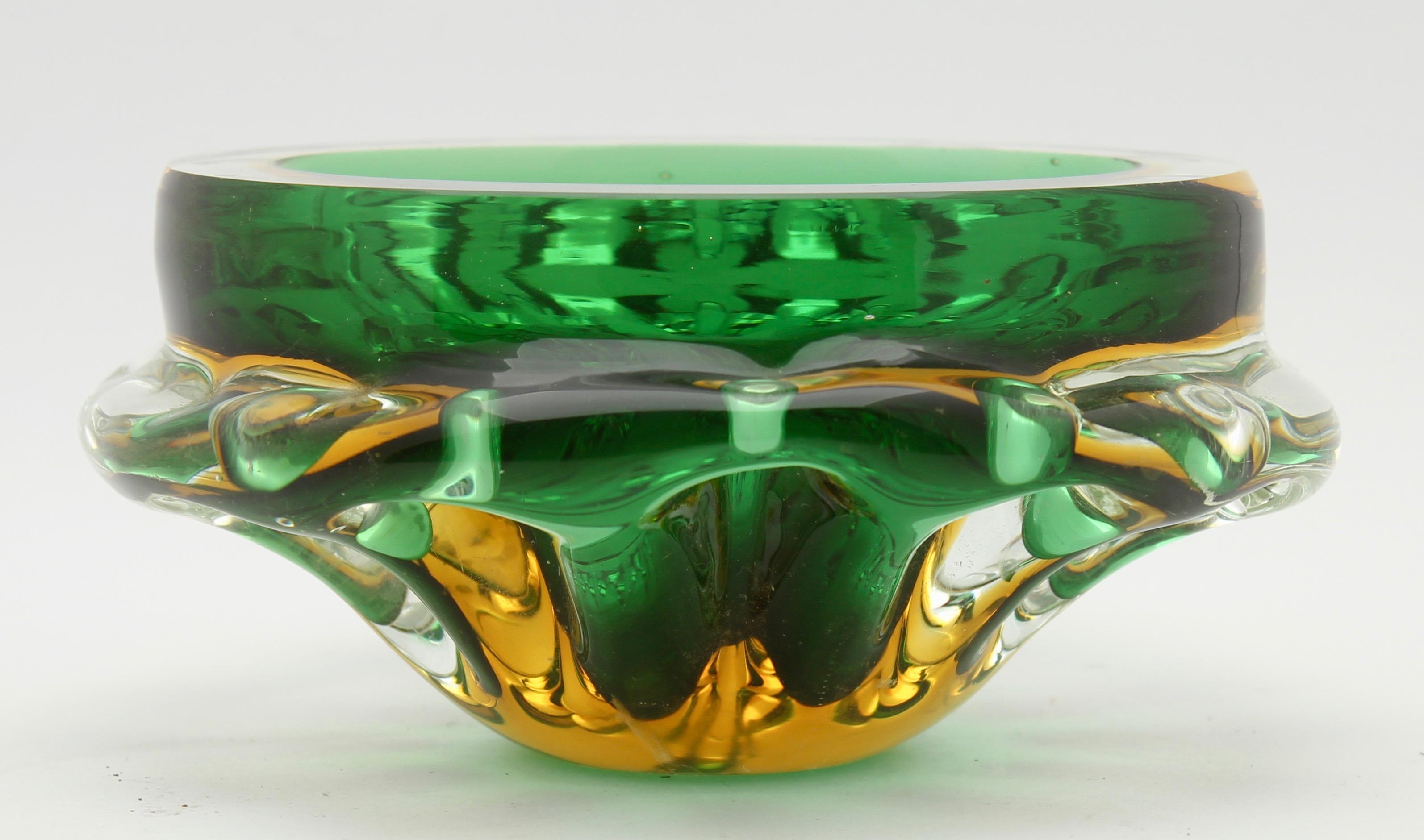 Mid-Century Modern Murano Glass Bowl Attributed to Flavio Poli for Seguso D'arte, circa 1960