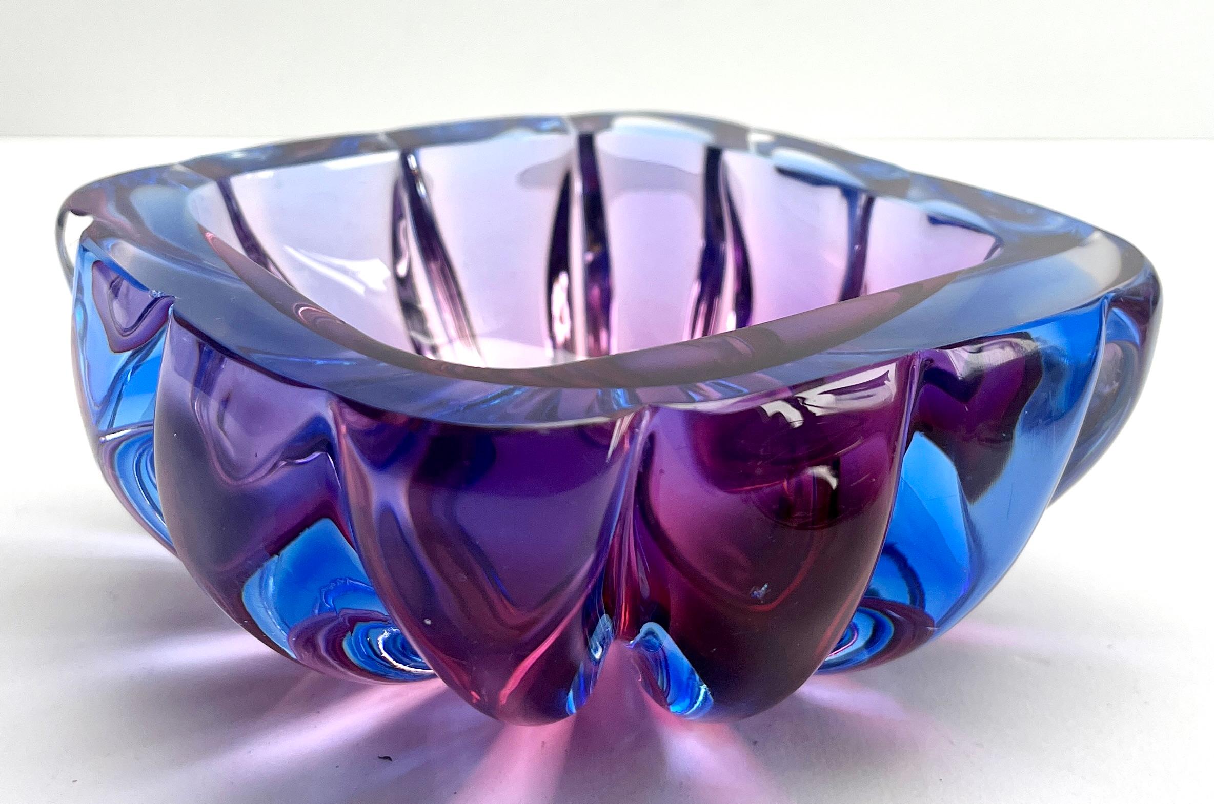 Fatto a mano Ciotola in vetro di Murano attribuita a Flavio Poli per Seguso in vendita